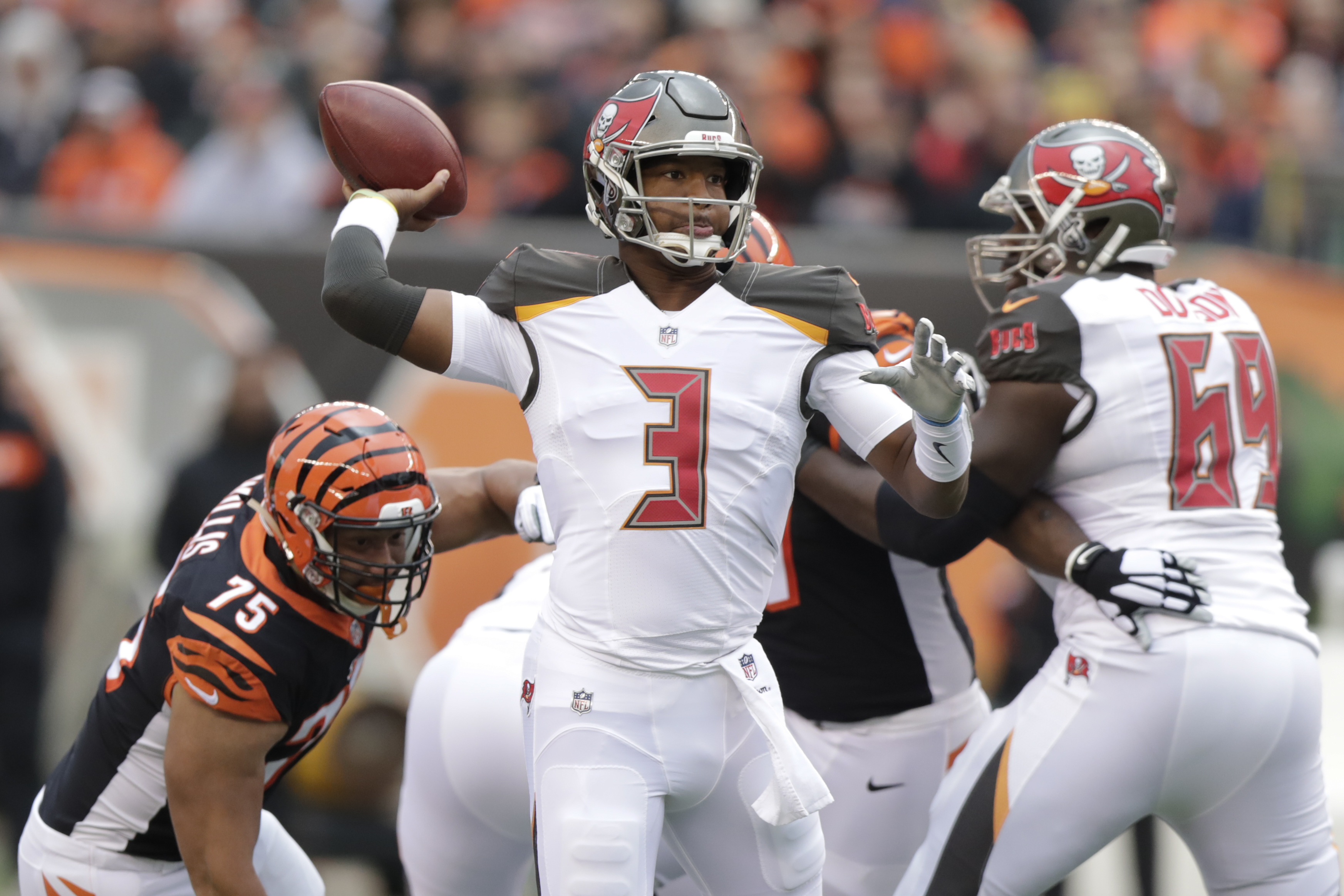 Fitzpatrick in, Winston out as Buccaneers' starting QB