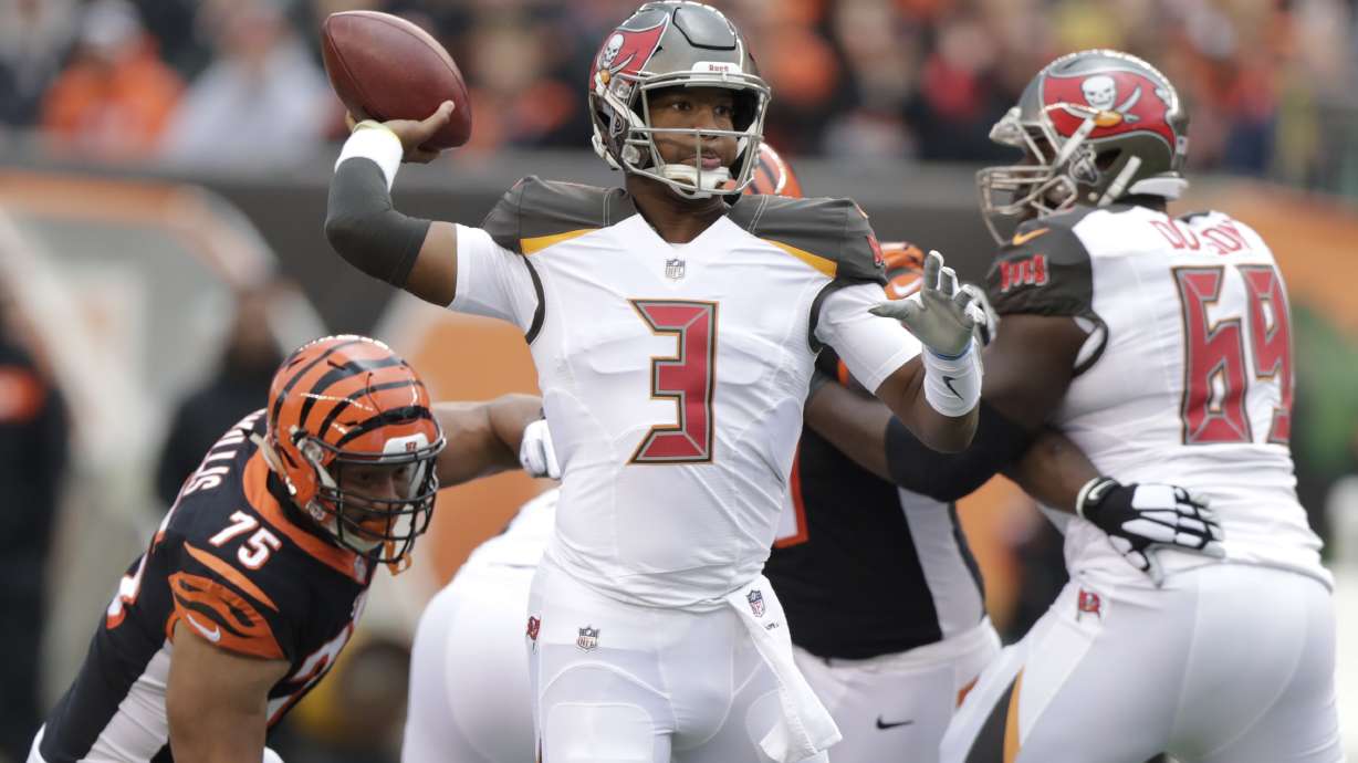 Fitzpatrick in, Winston out as Buccaneers' starting QB