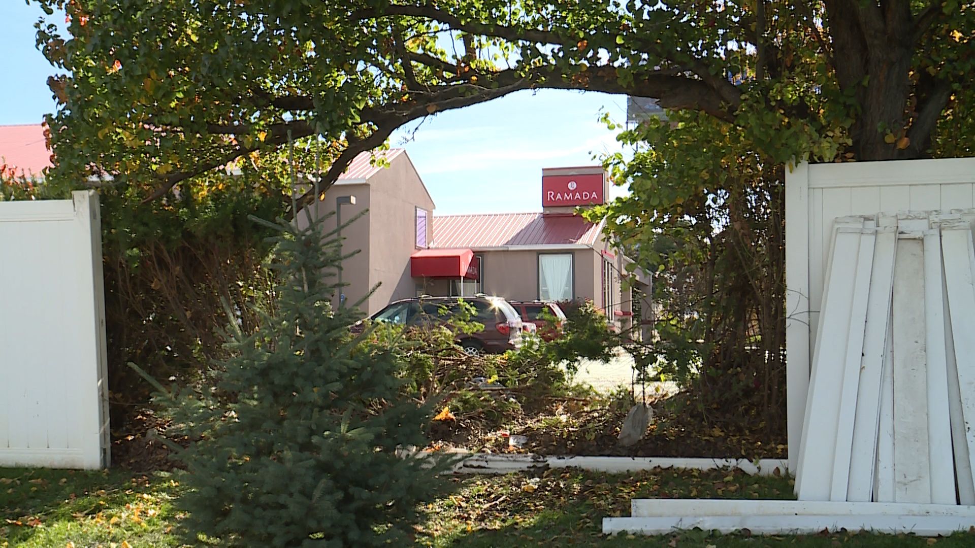 Police identify man killed after crashing truck in hotel parking lot