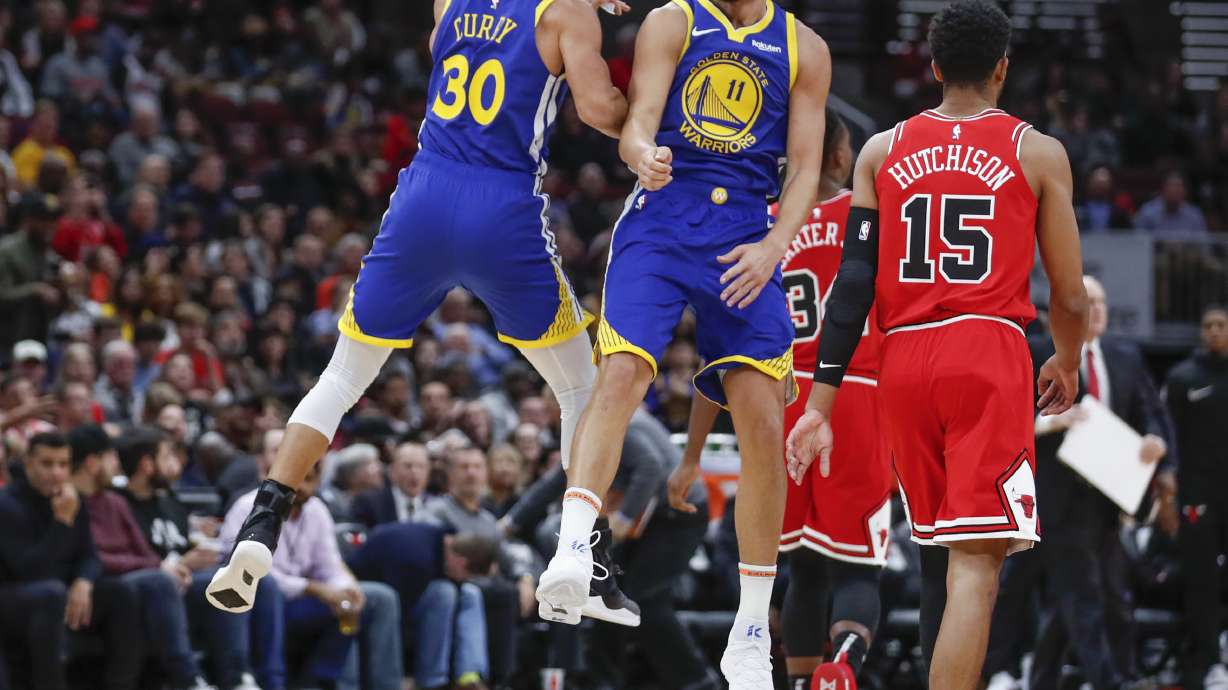 Thompson hits NBA record 14 3s as Warriors top Bulls 149-124
