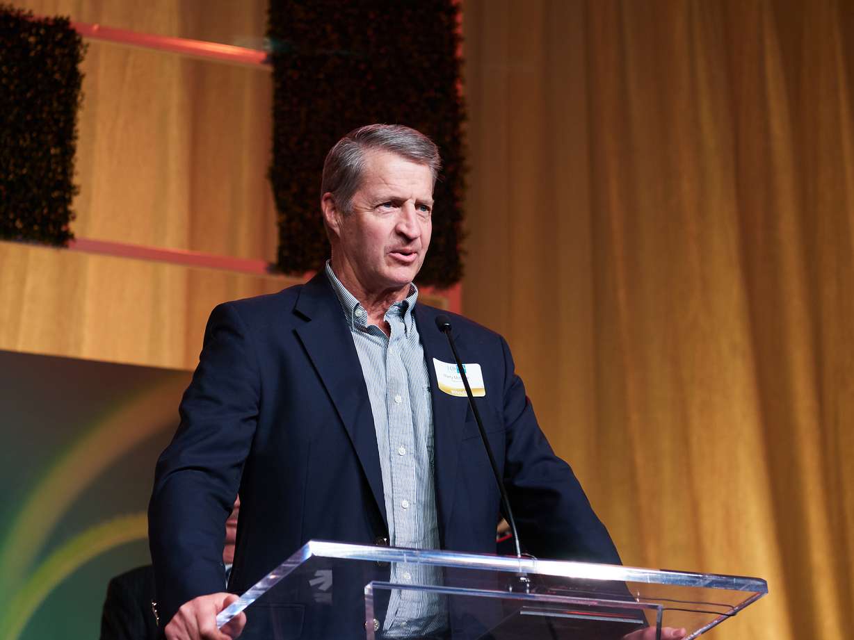 Marty McGhie, CFO of Signs.com, accepts the award for the fastest-growing Utah business, based on percentage of revenue growth from 2013 to 2017. (Photo: Brock Best Photography)