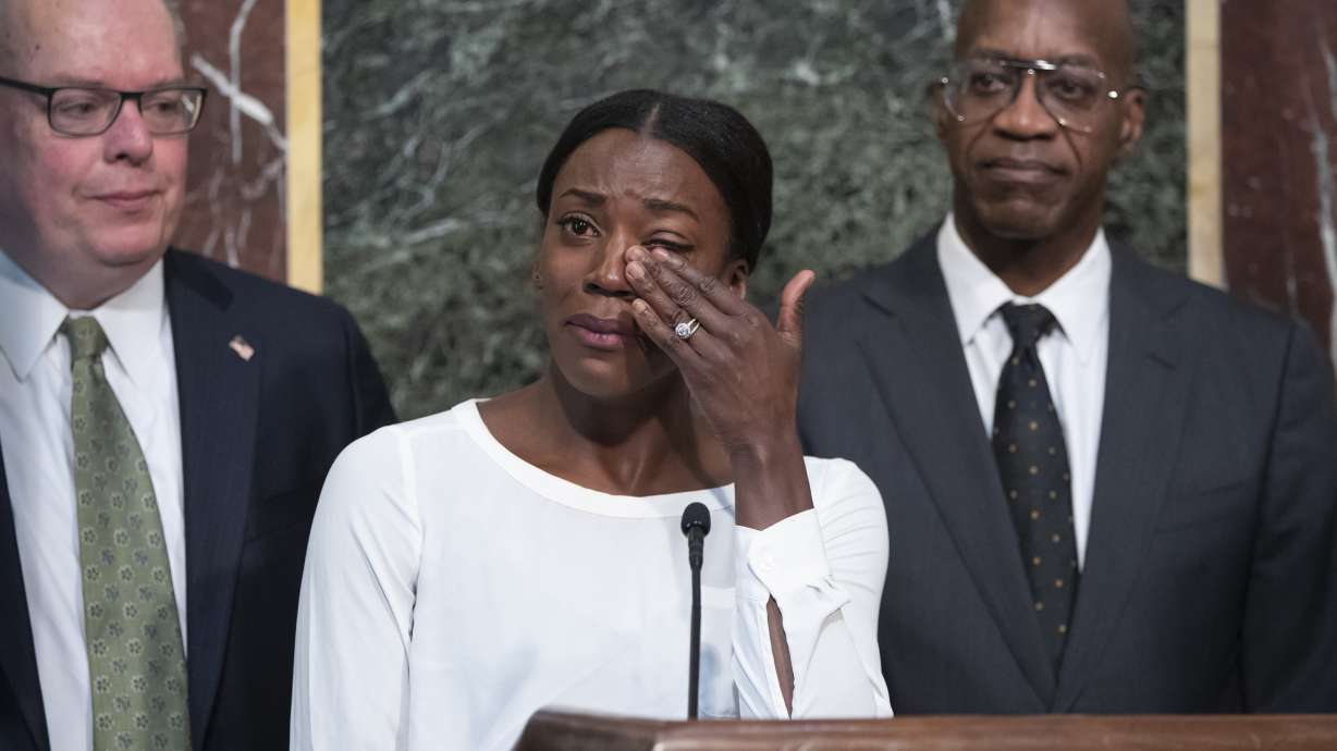 White House, athletes pressure anti-doping body to reform