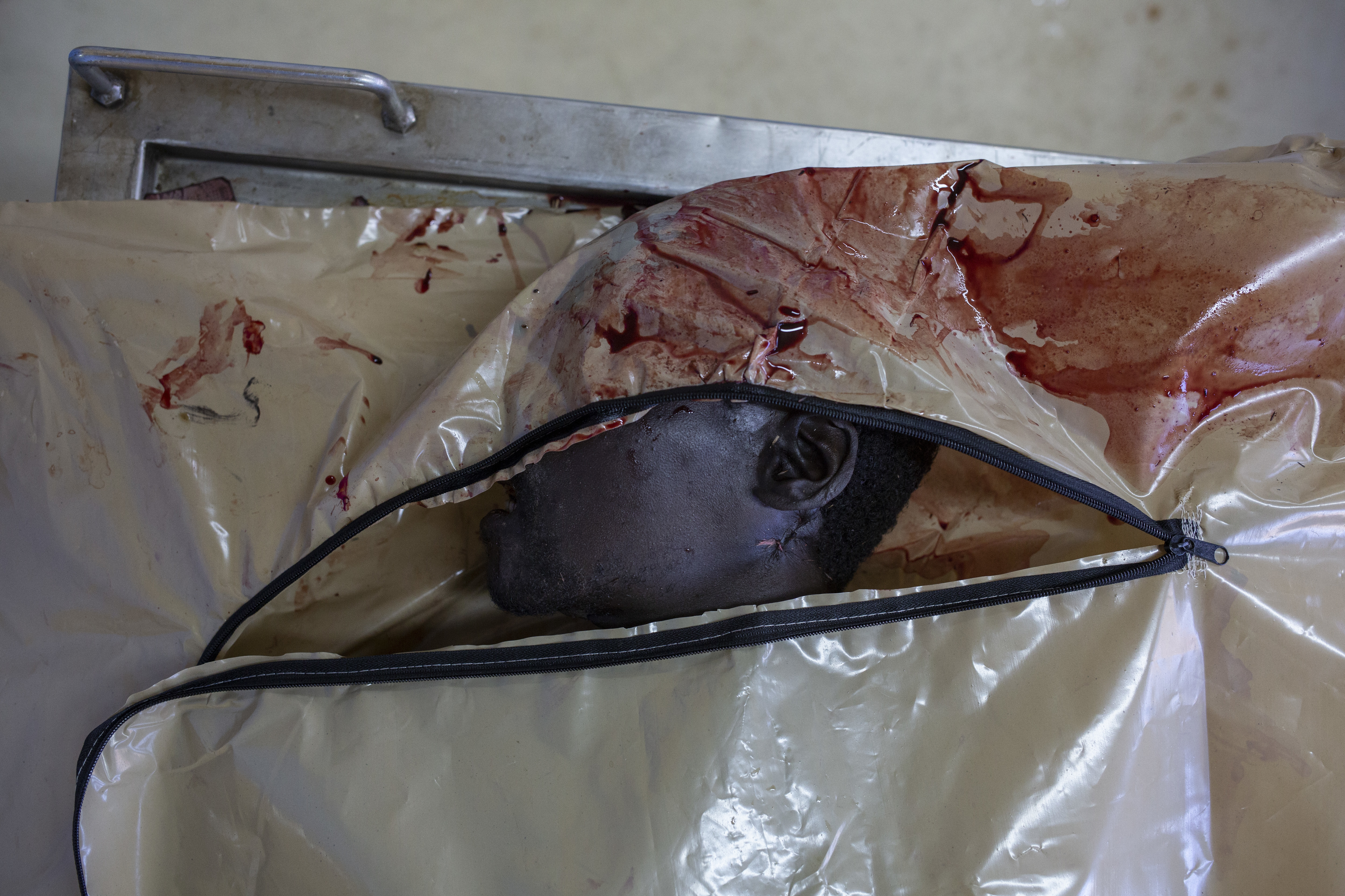 PHOTOS: Migrants die, unnamed and unclaimed, in South Africa