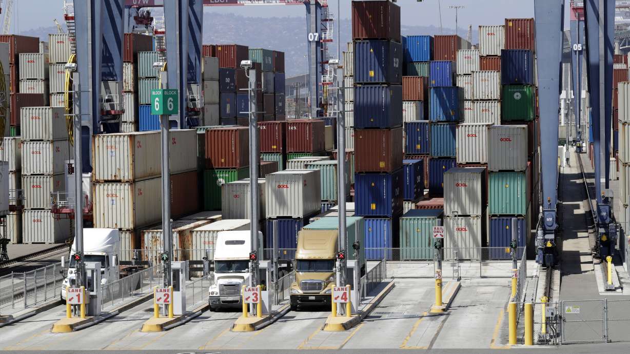 US productivity growth slows to 2.2 percent rate in Q3