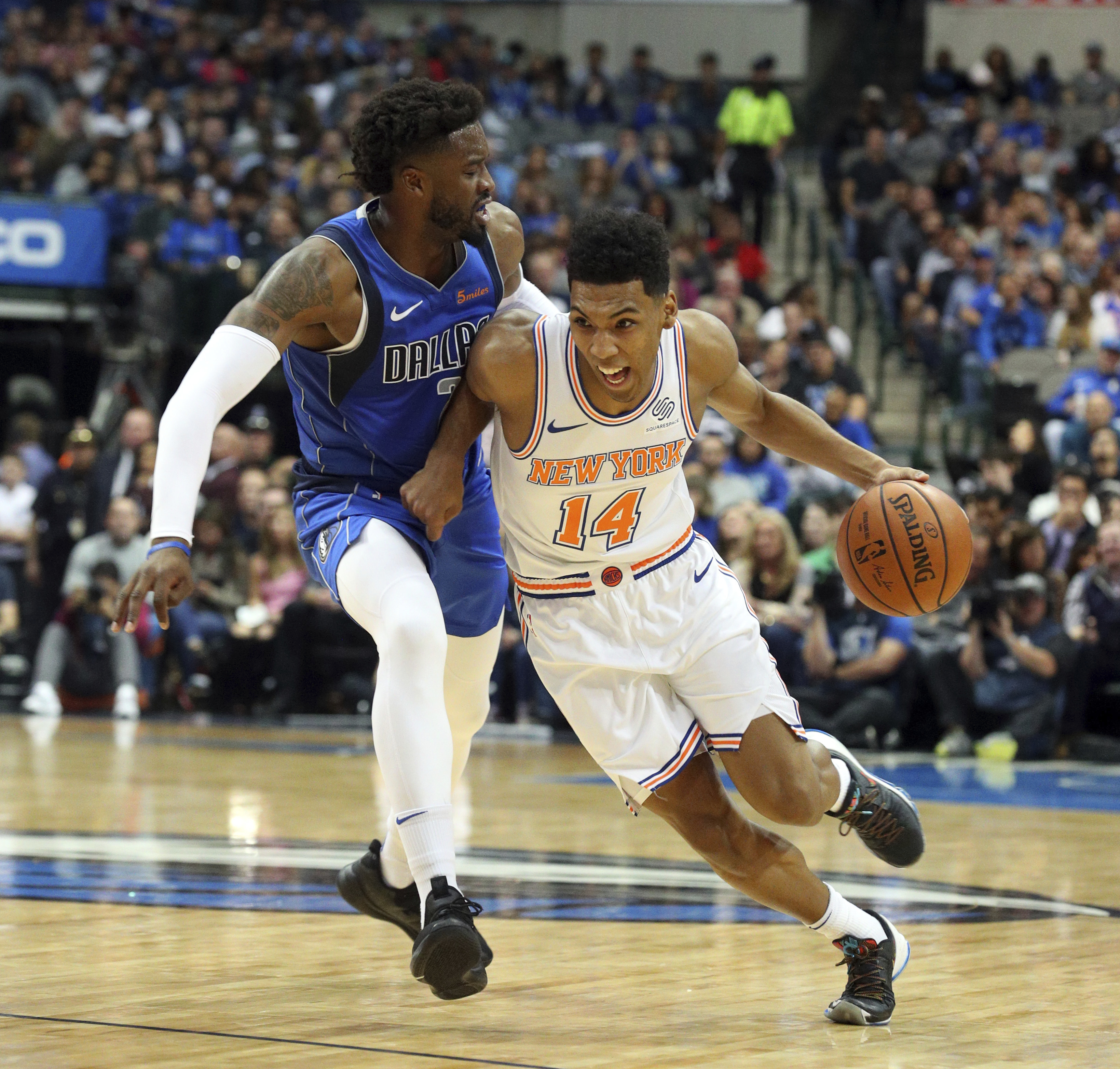 Rookies lead way as Knicks make easy work of Mavs, 118-106