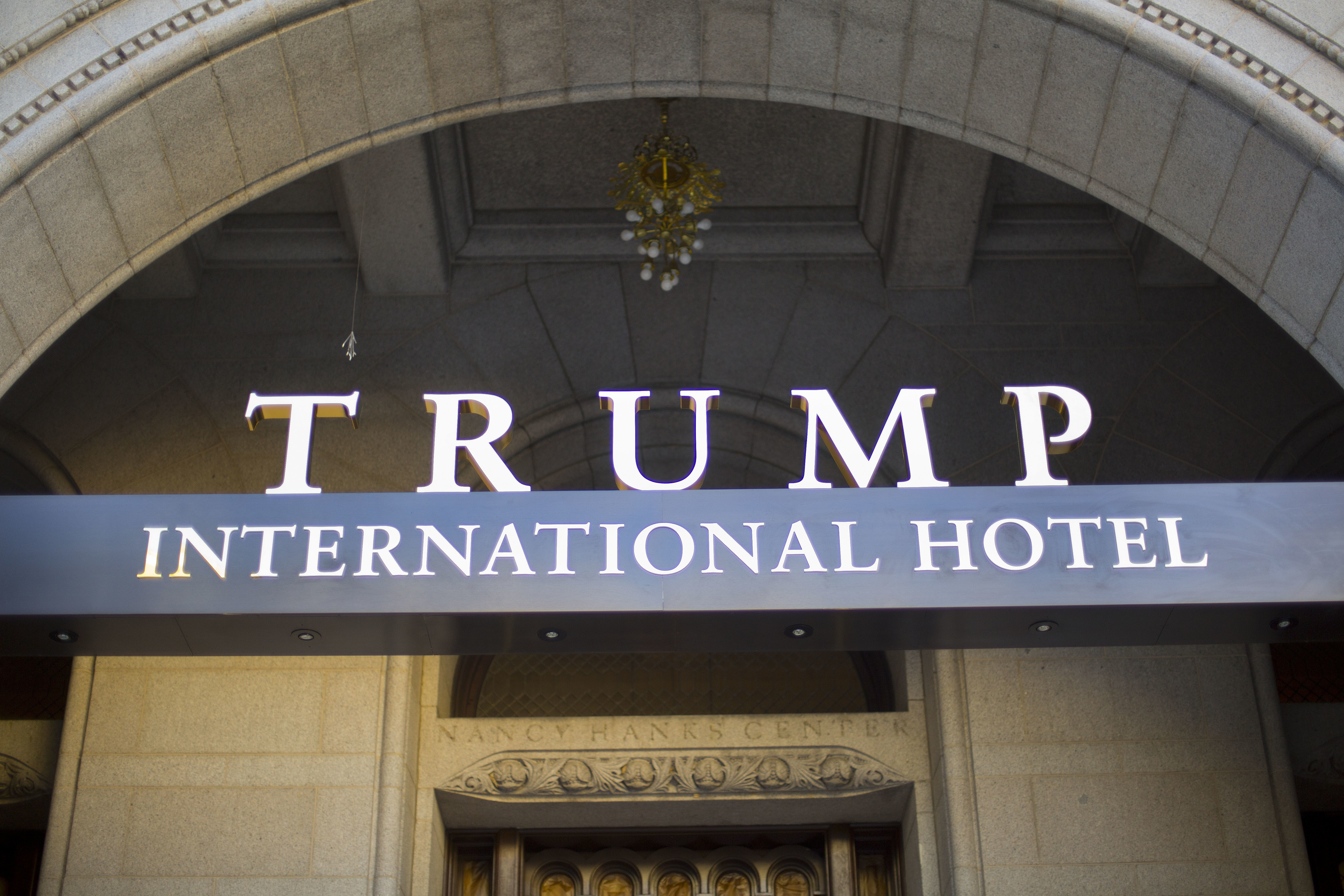 Justice lawyers fail to halt Trump financial records release