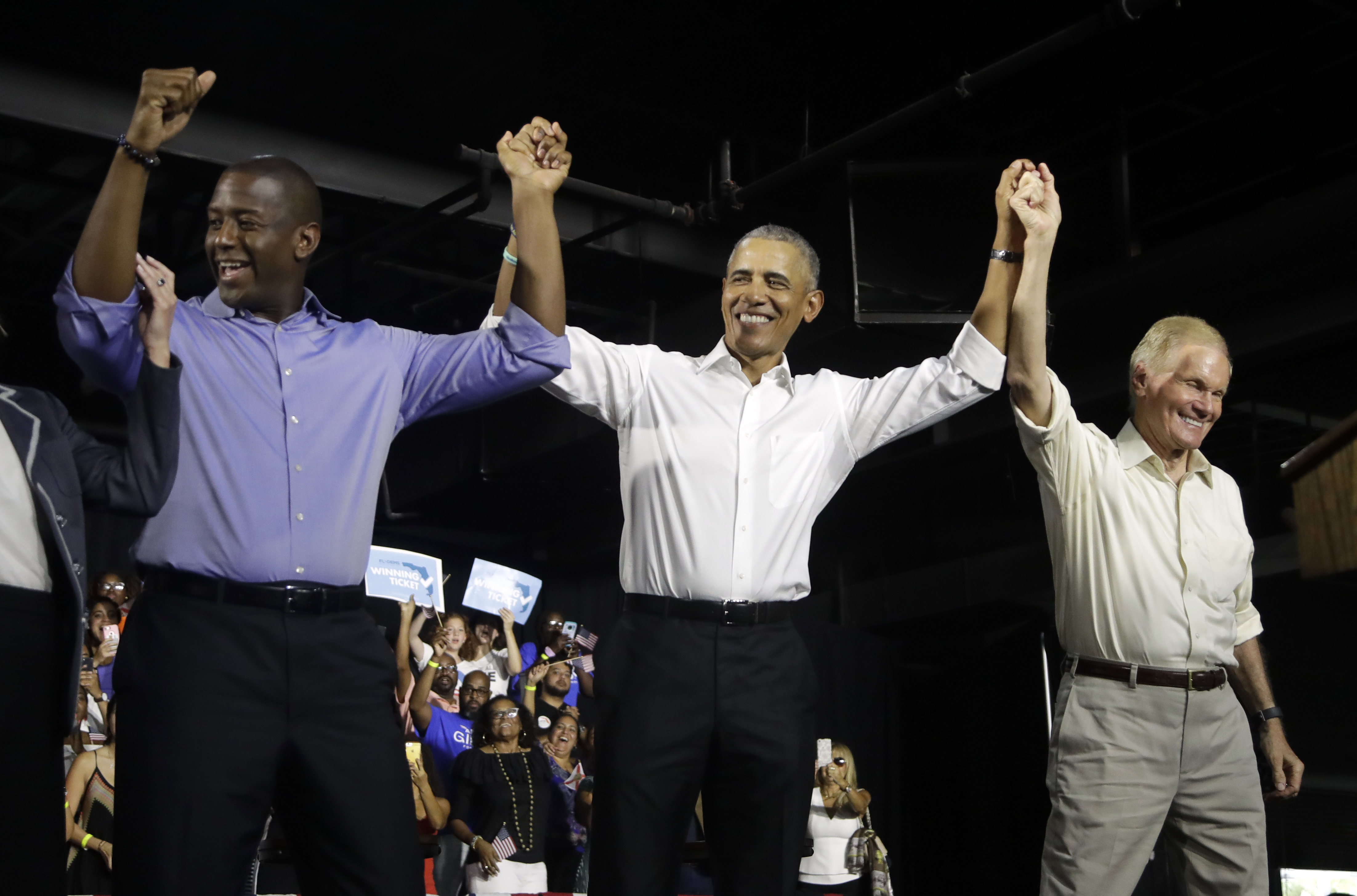 The Latest: Jimmy Buffett takes musical digs at Republicans