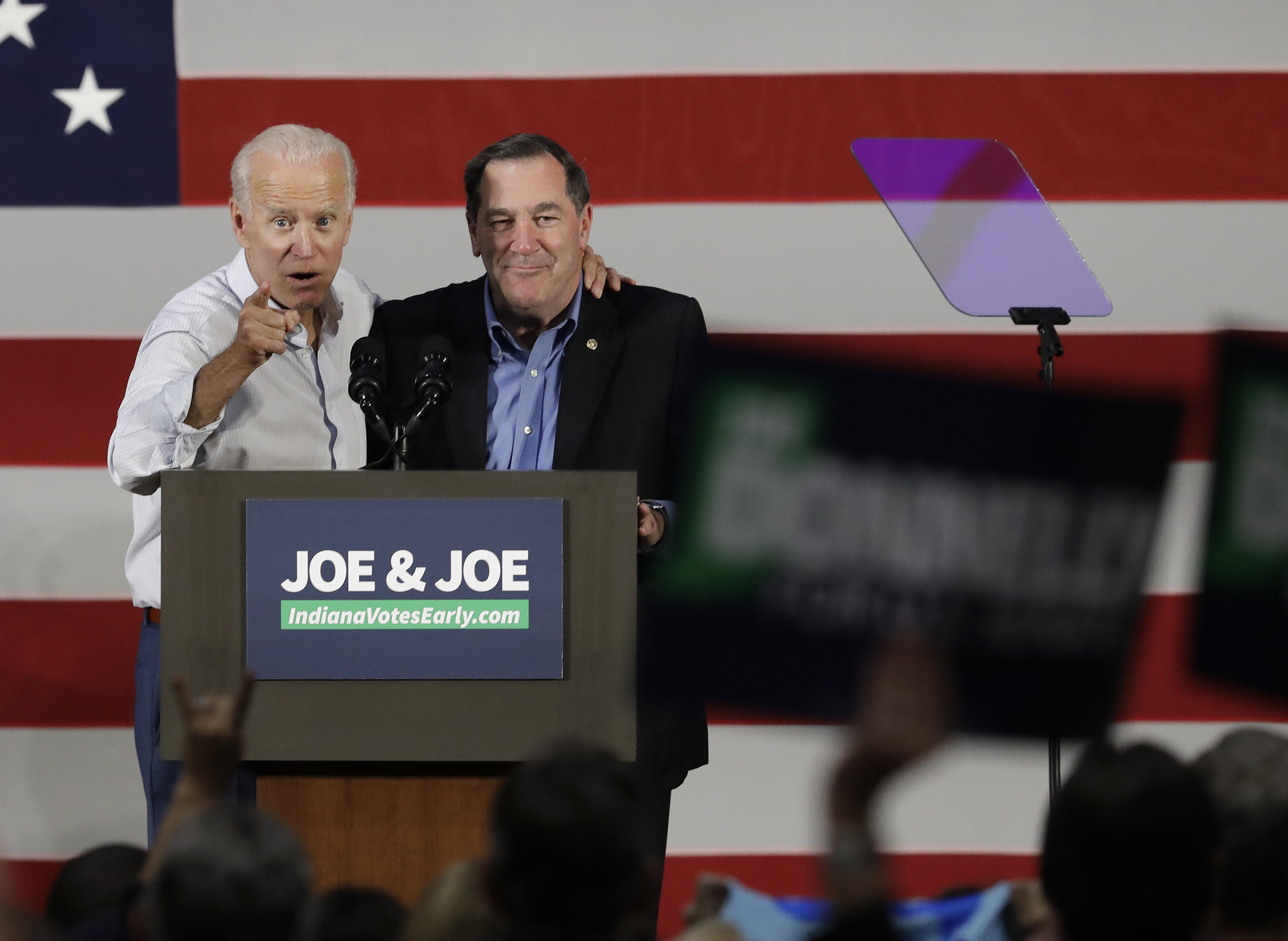 Obama praises Donnelly, says voters don't want 'a yes man'