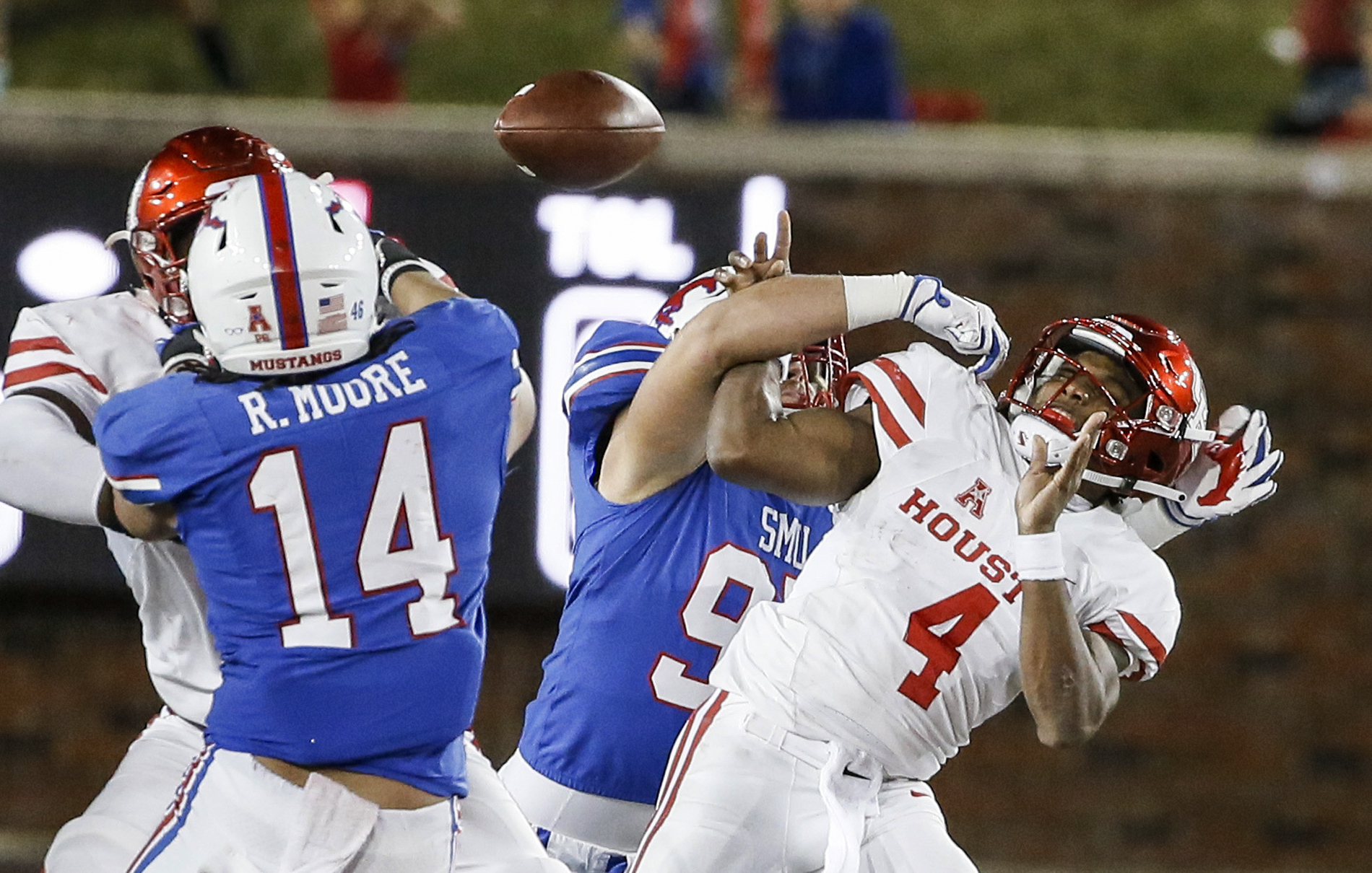 Hicks has 4 TD passes, SMU upsets No. 17 Houston 45-31