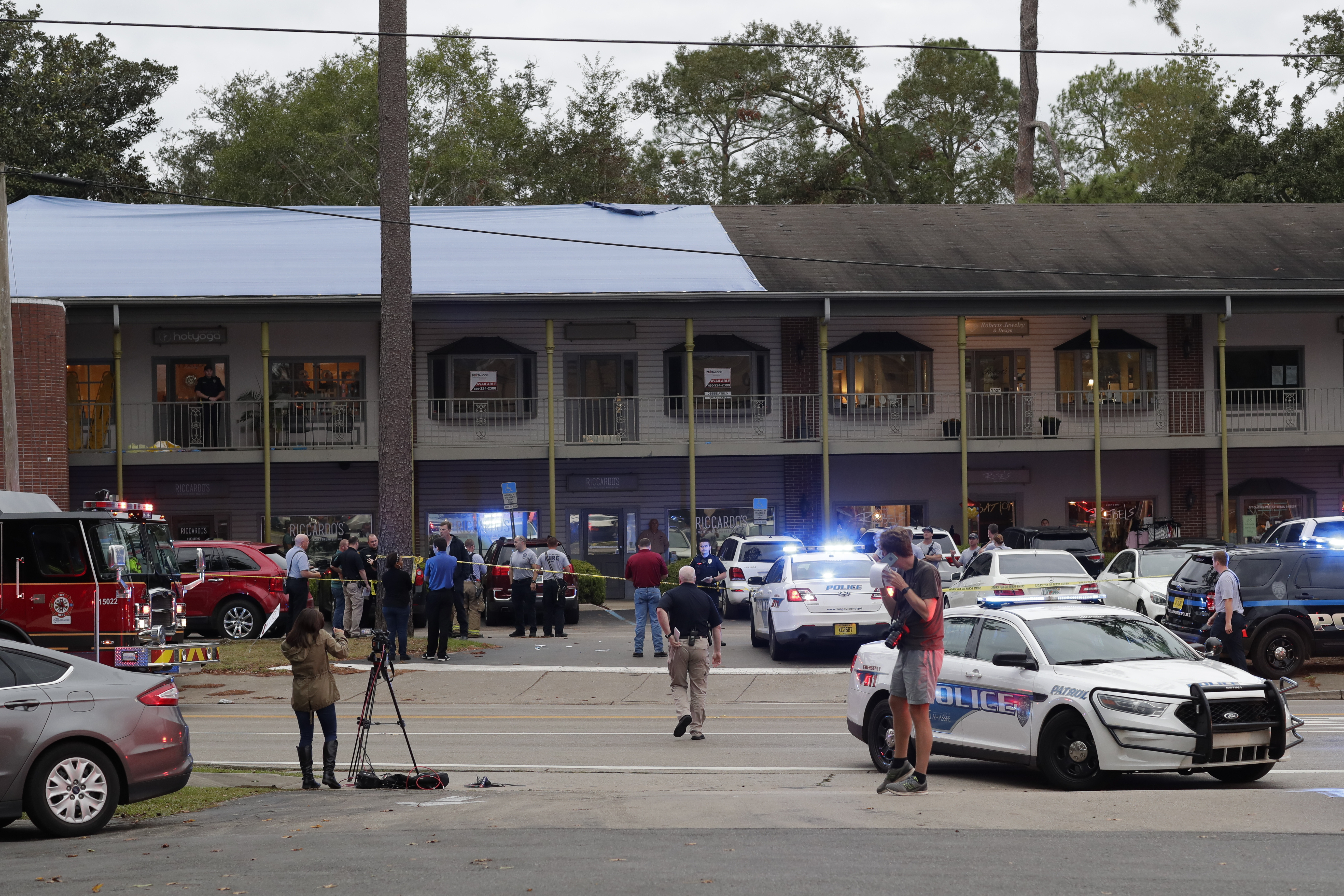 Man says he wrestled with gunman during yoga studio shooting