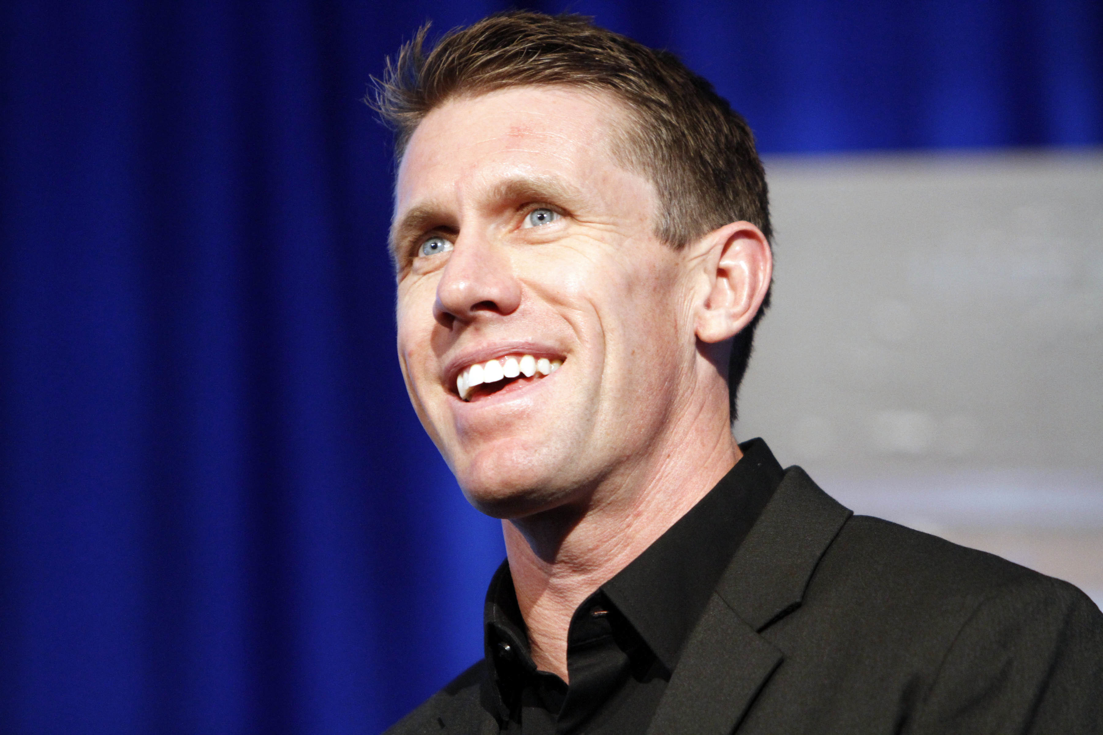 Carl Edwards misses racing but not planning NASCAR comeback