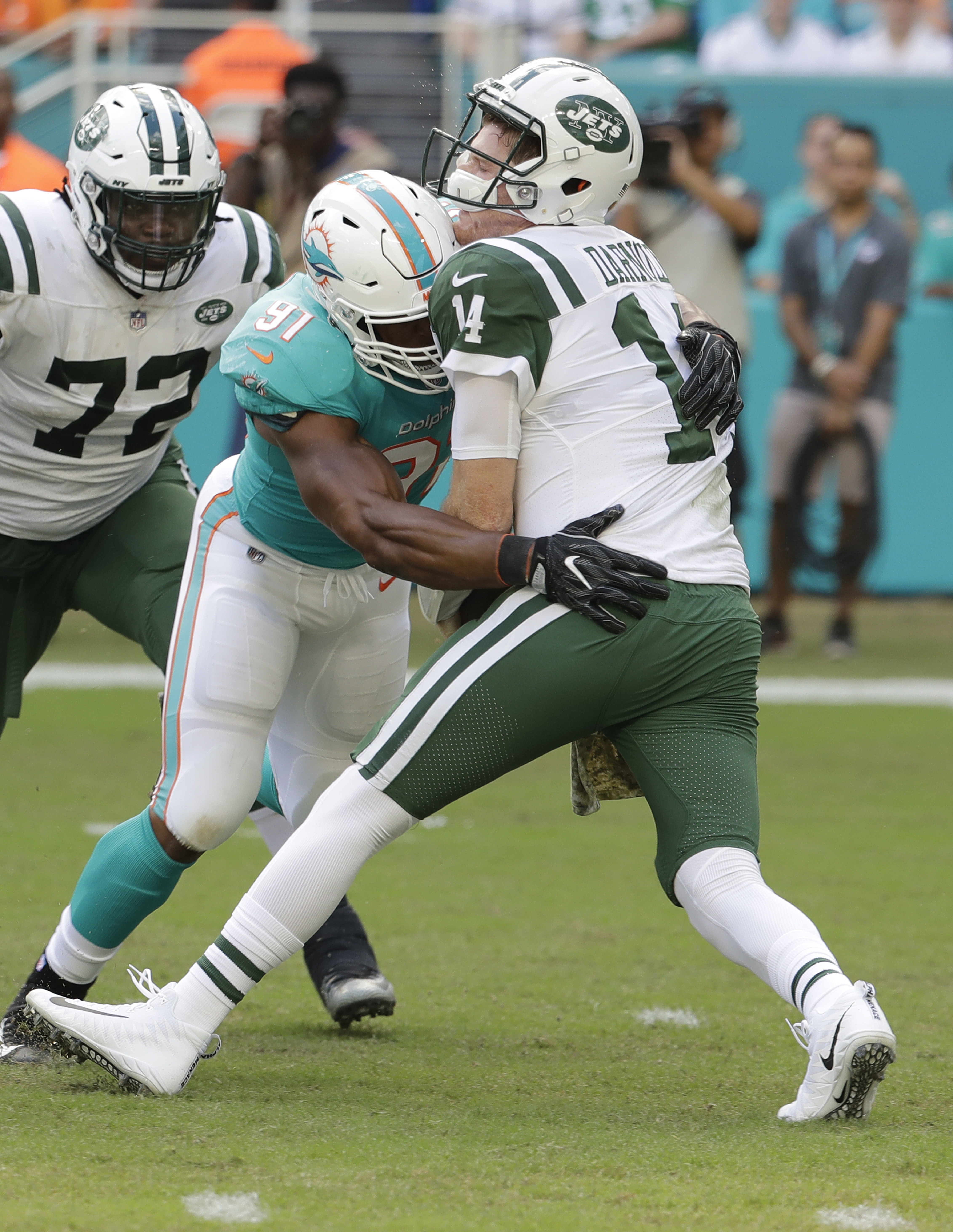 4 interceptions help Dolphins beat Darnold and Jets, 13-6