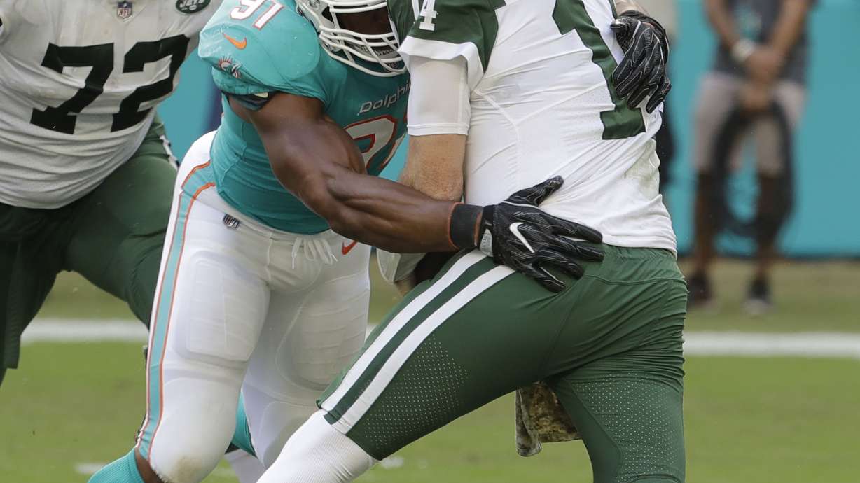 4 interceptions help Dolphins beat Darnold and Jets, 13-6