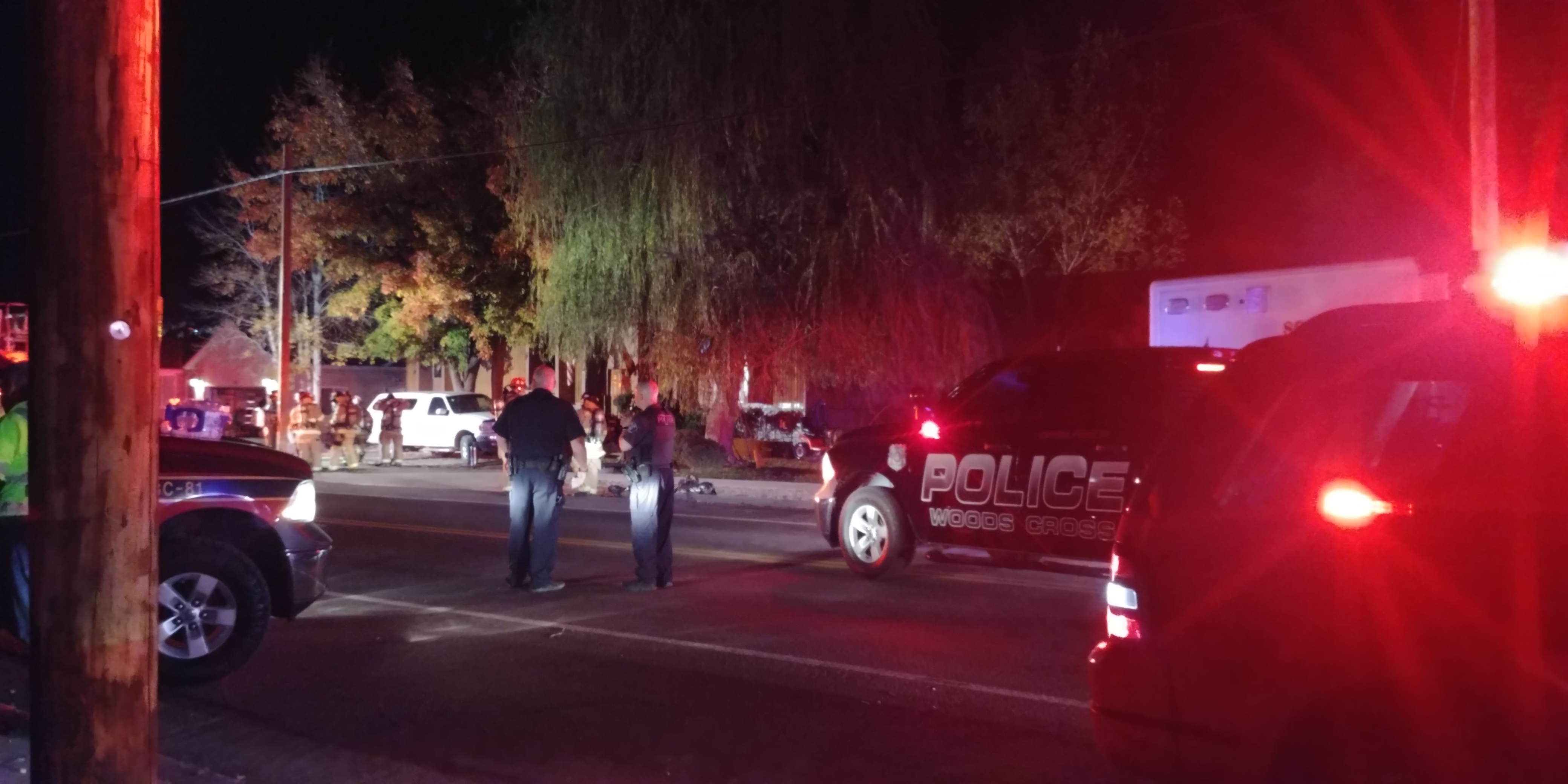 Woods Cross man pulled from burning house dies