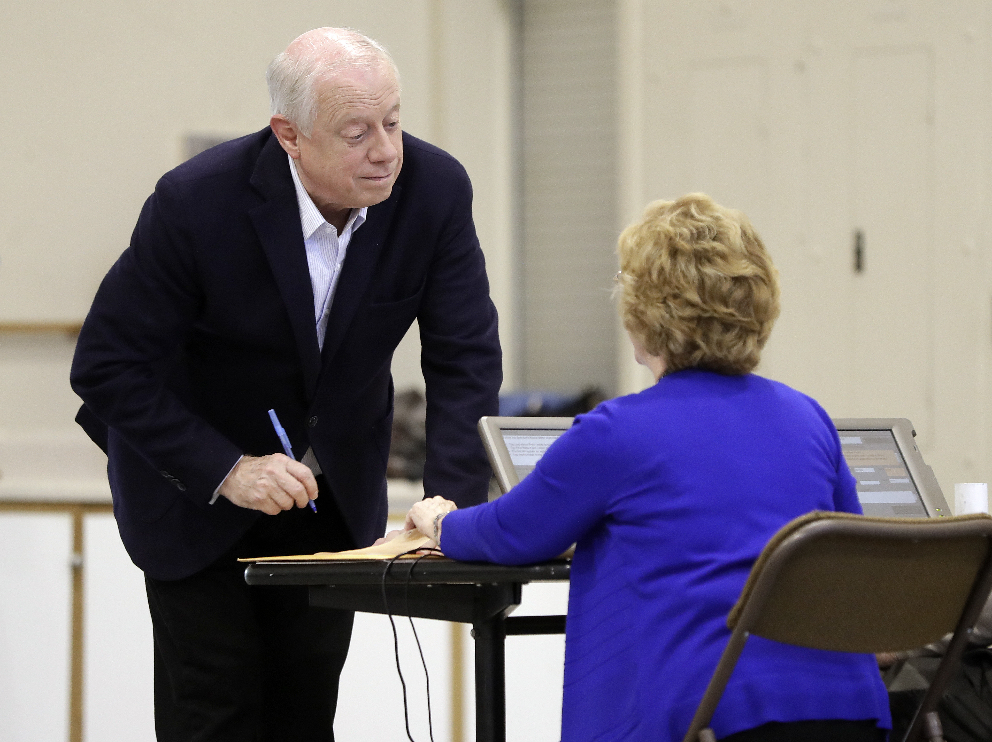 Blackburn wins Tennessee Senate race, keeping seat for GOP