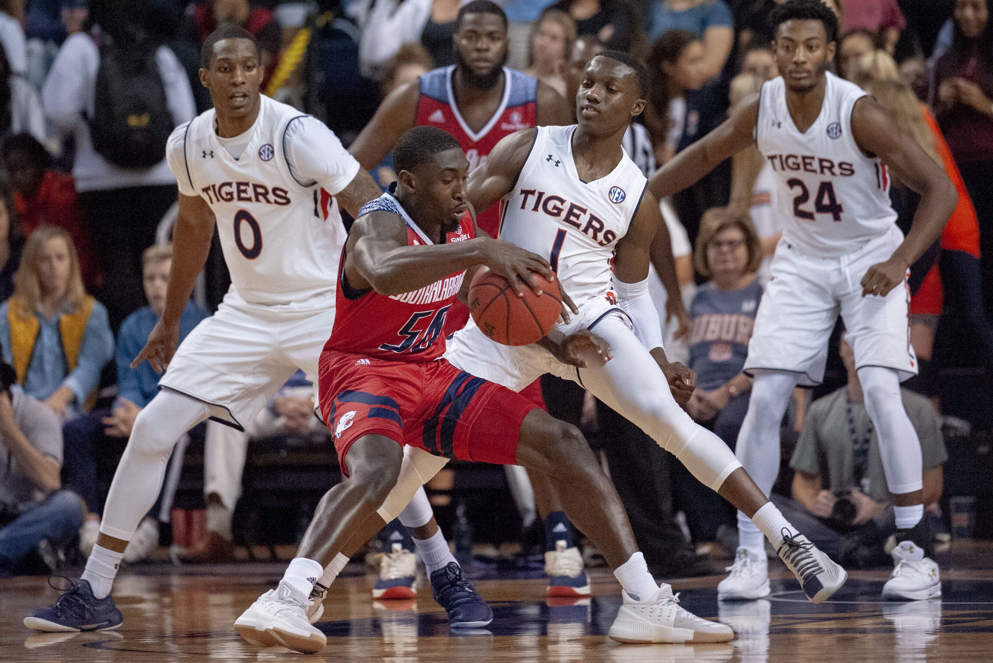 Harper leads No. 11 Auburn to 101-58 win over South Alabama