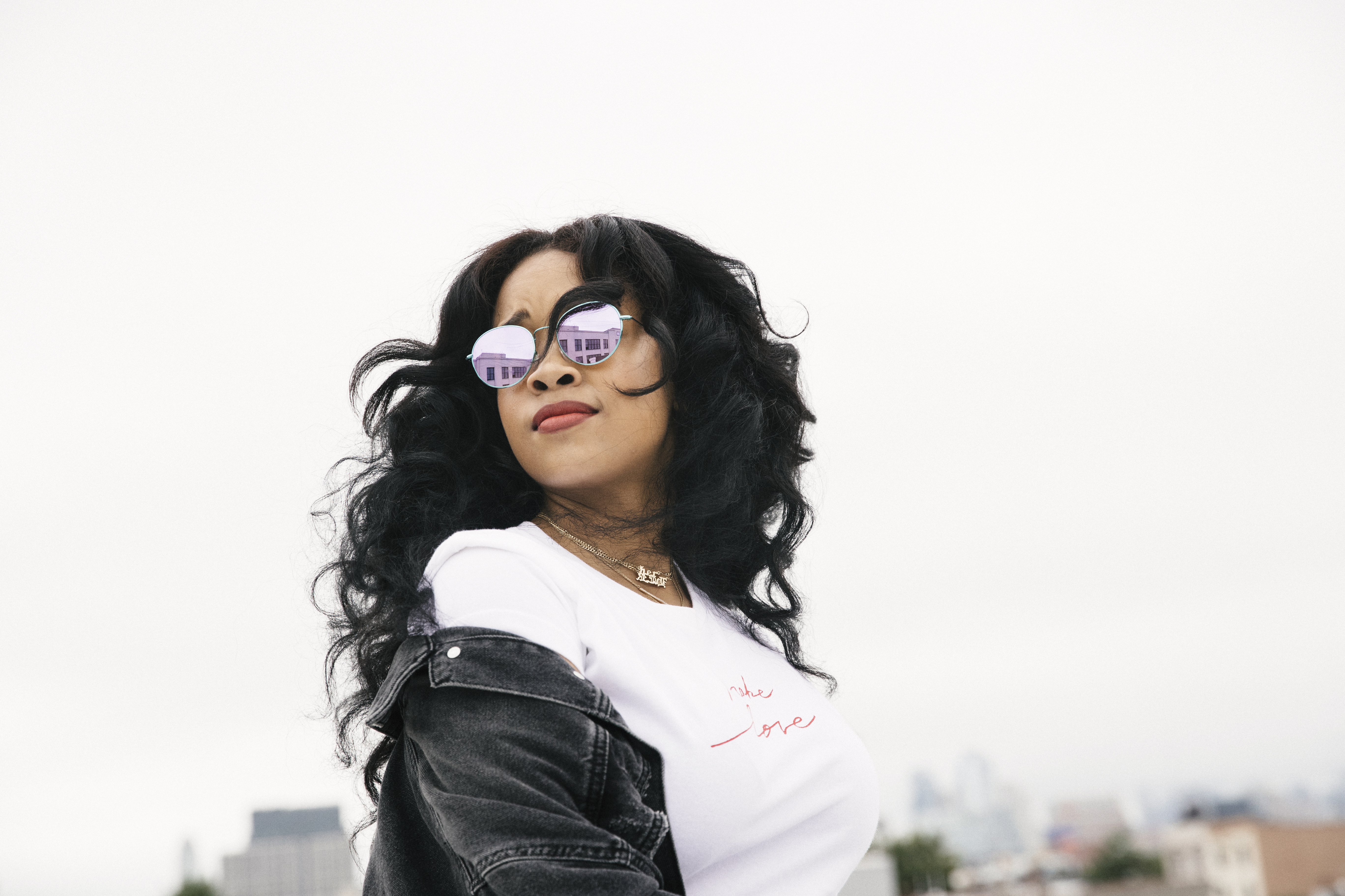 Doing it H.E.R. way: singer rises as focus remains on music