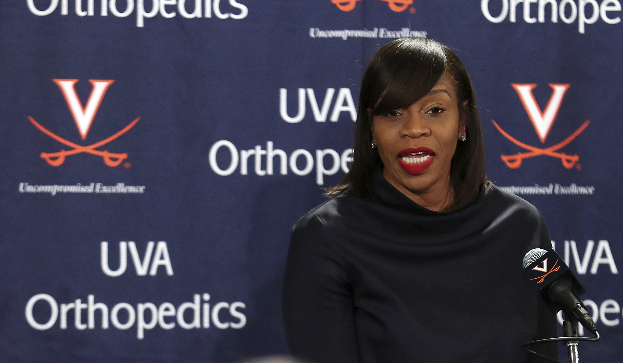 Virginia's Thompson bringing new approach to Cavaliers