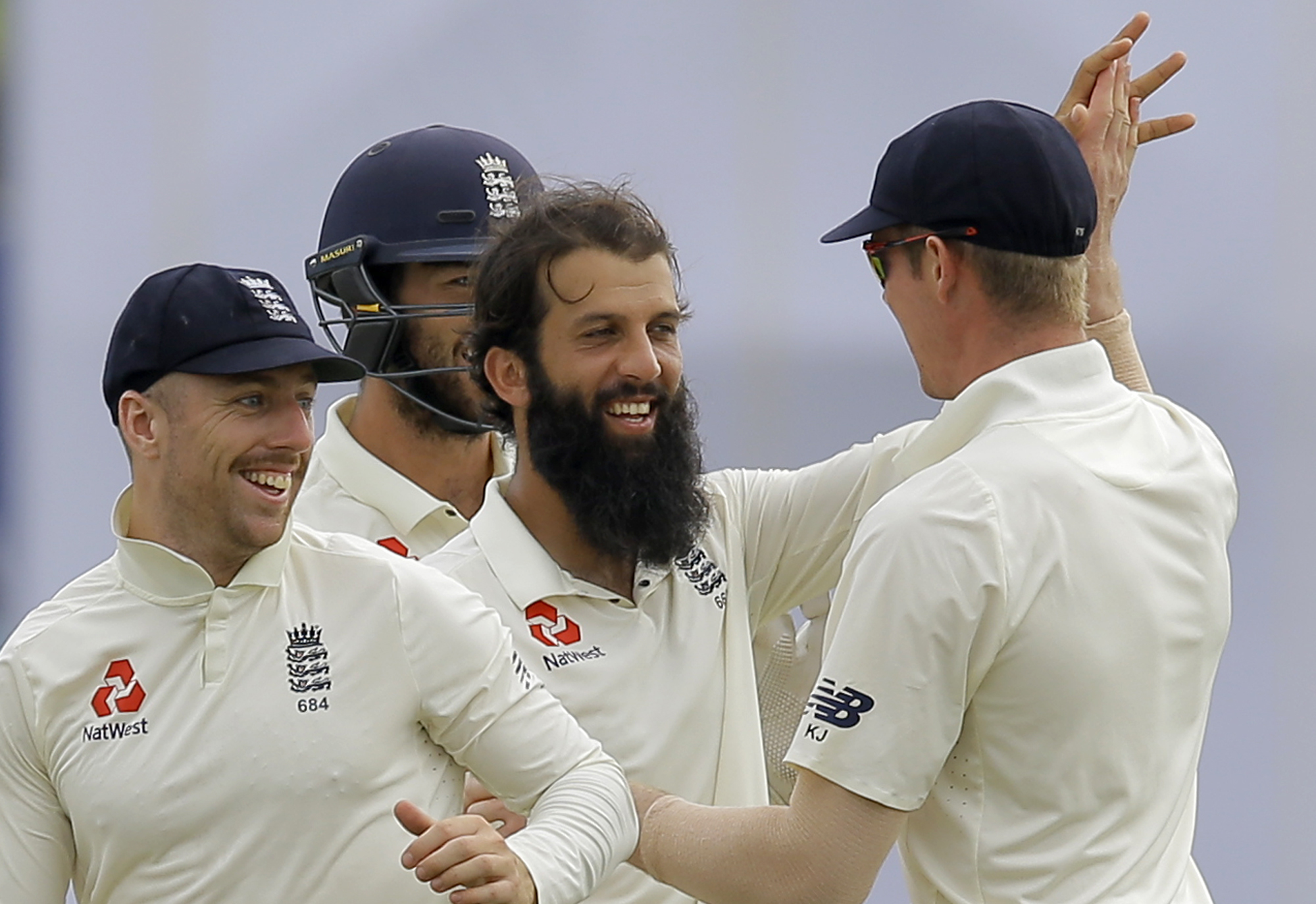 England crush Sri Lanka and win test in Galle for first time