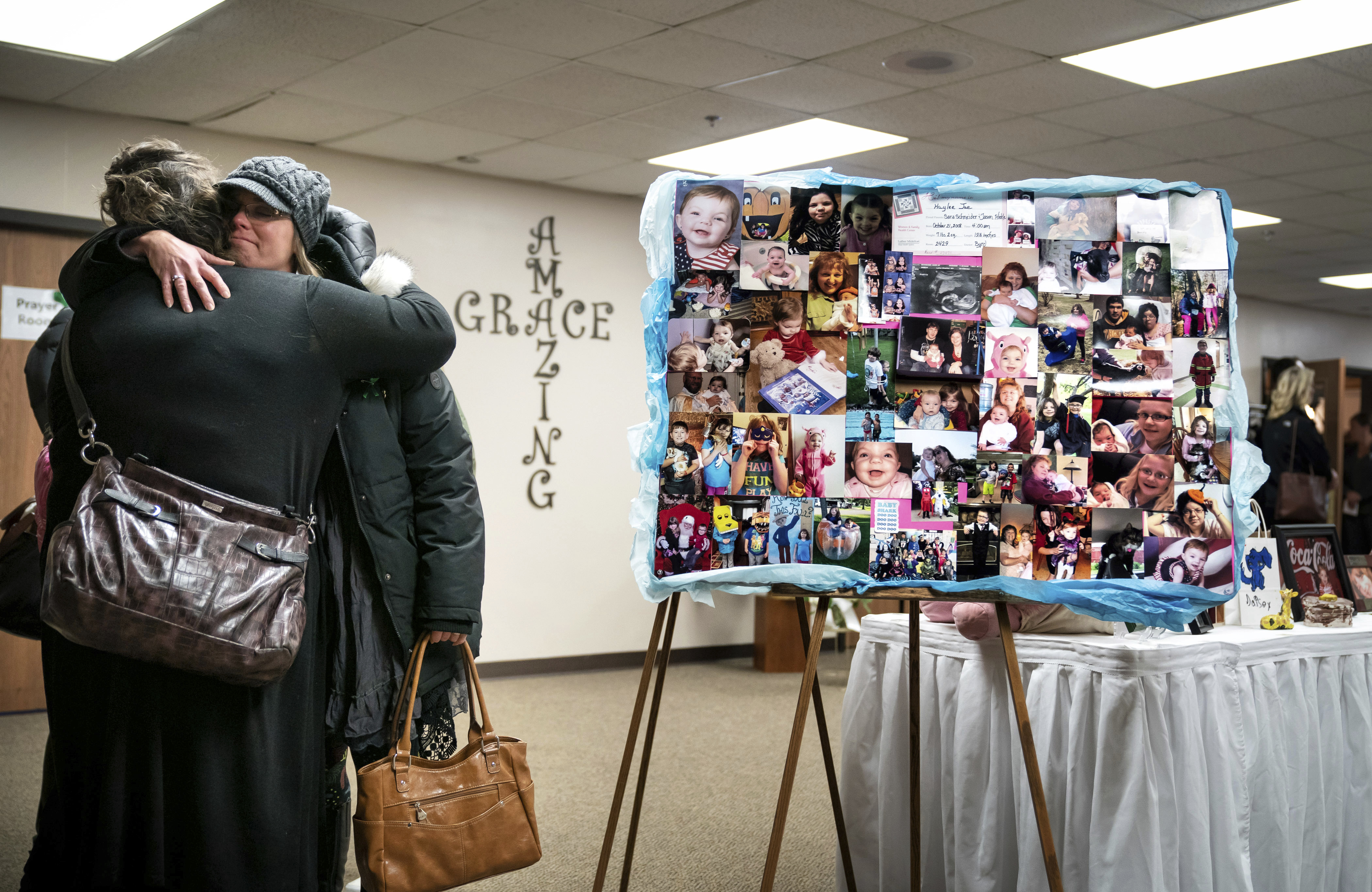 Mourners say goodbye to 3 Girl Scouts, mother