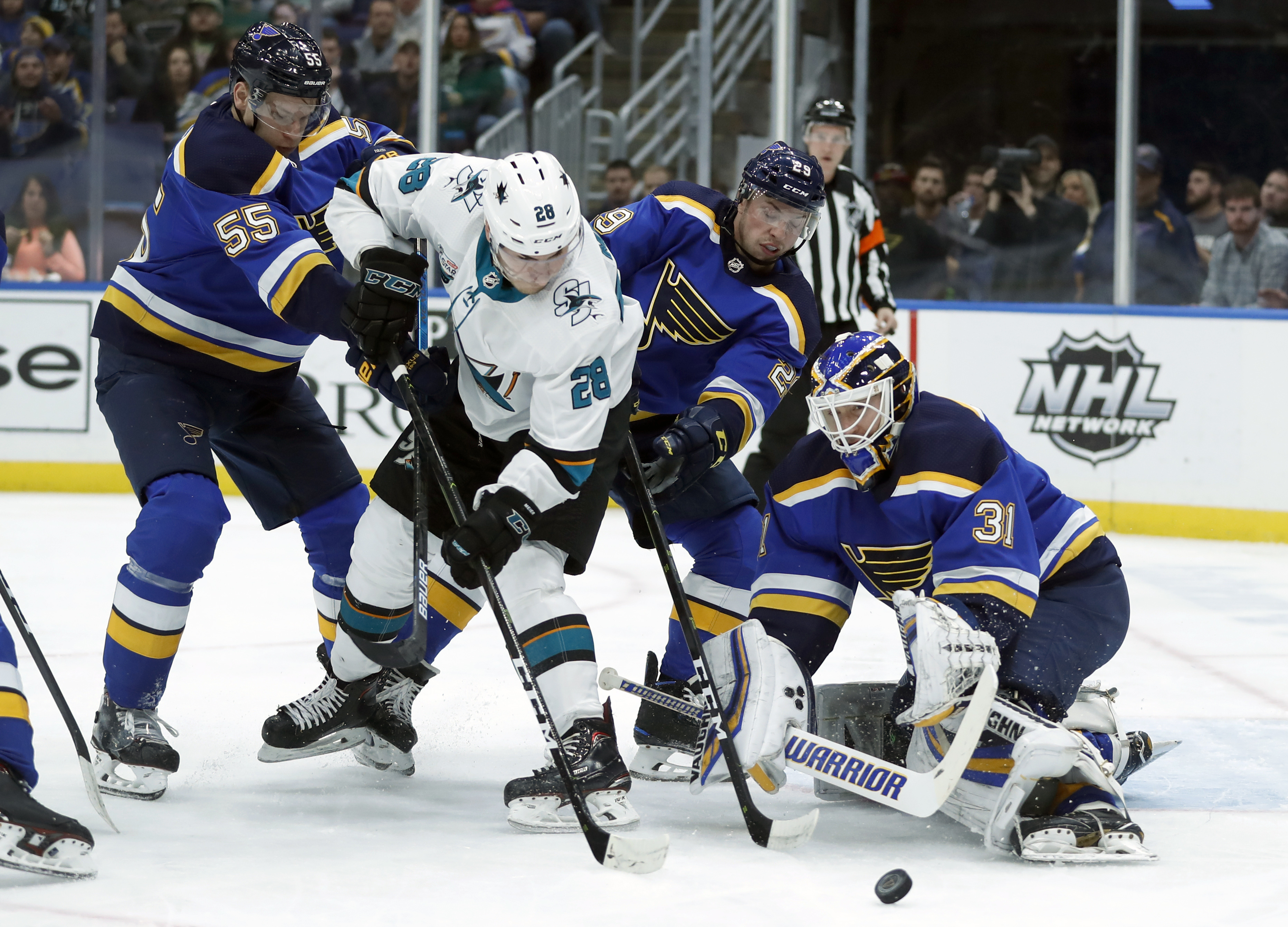 Chad Johnson makes 33 saves, Blues beat Sharks 4-0