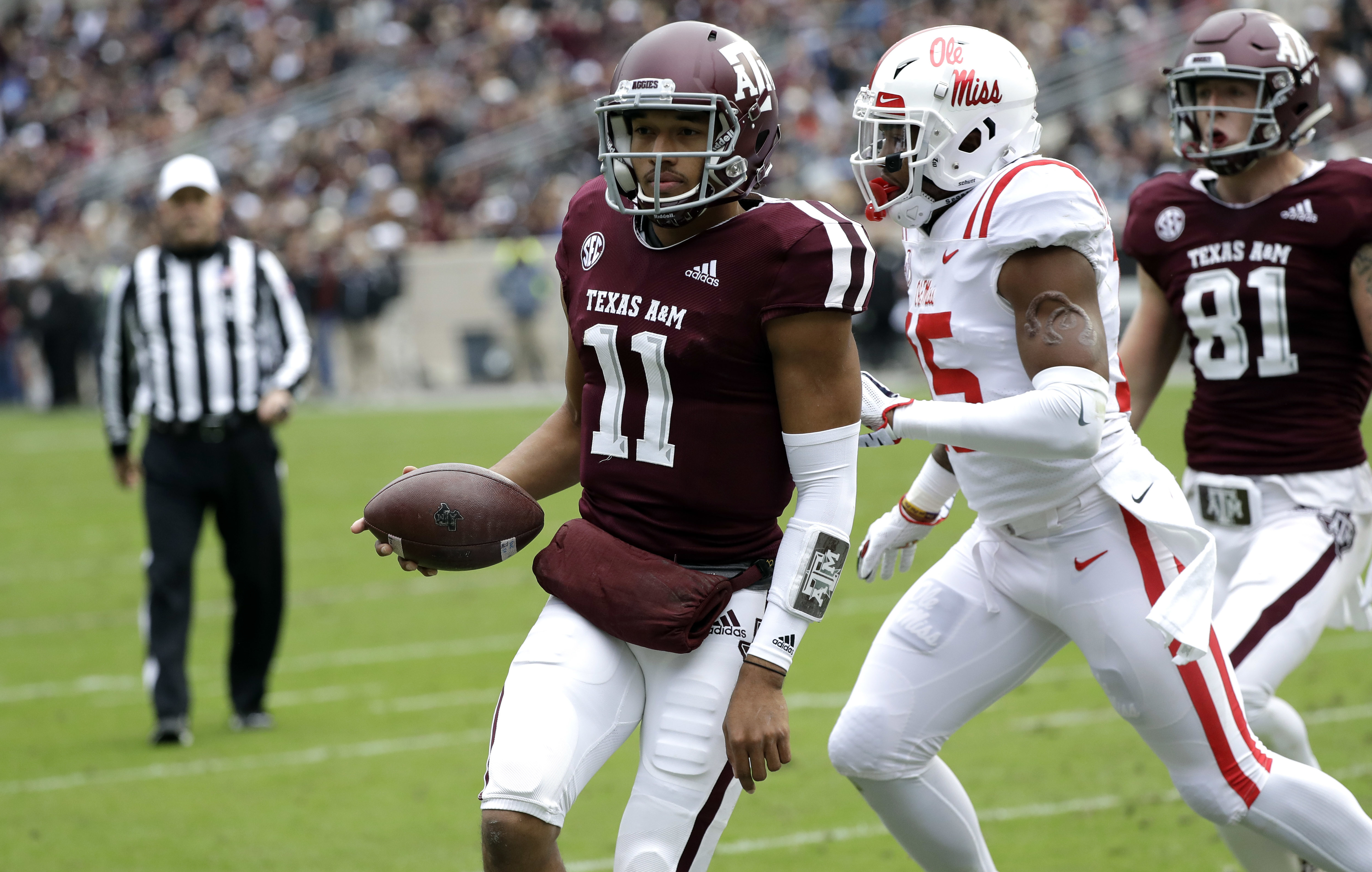 Mond accounts for 4 TDs as A&M gets 38-24 win over Ole Miss