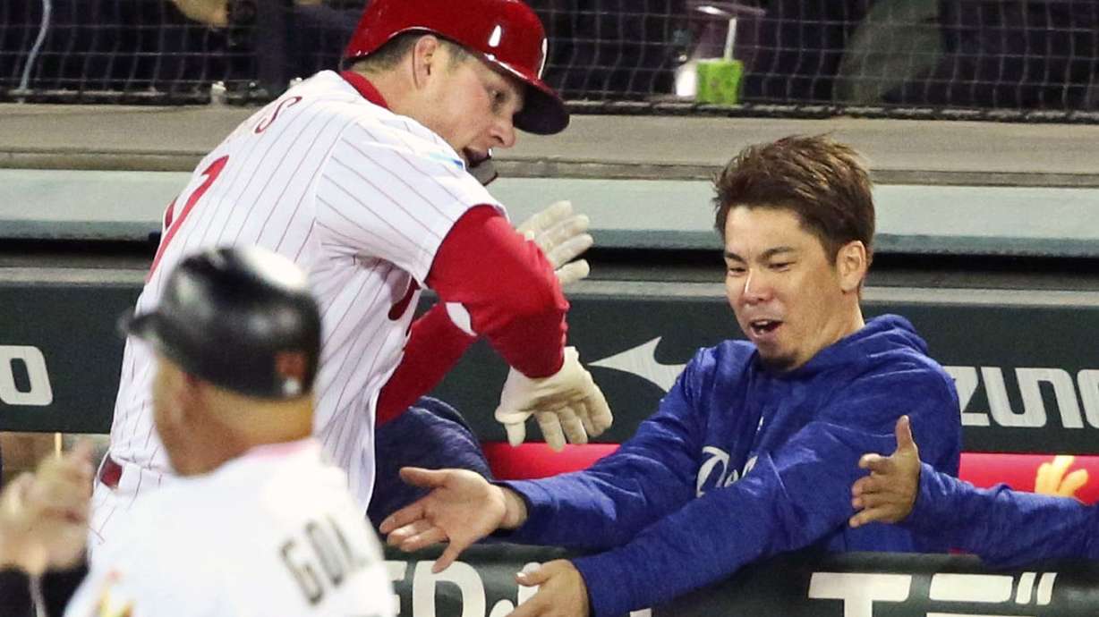 Japan rallies to beat MLB All-Stars 5-3 to lead series 3-1