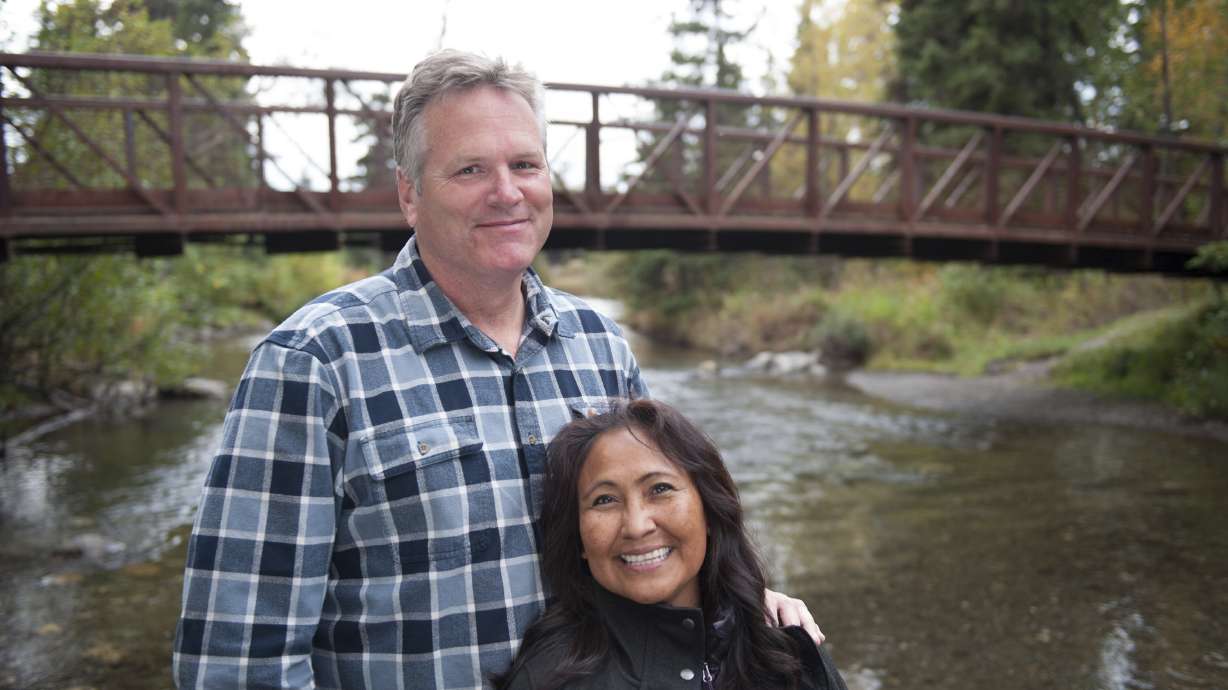 Alaska's governor-elect to be sworn in above Arctic Circle