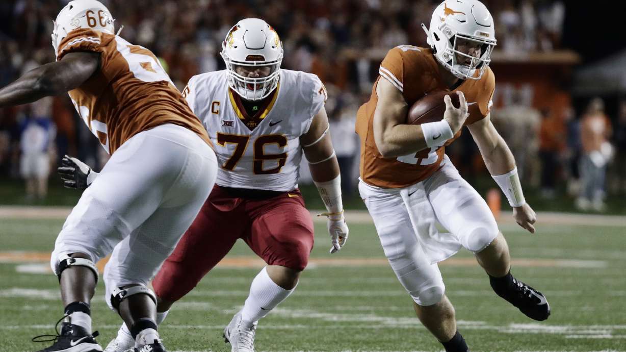 QB Ehlginer questionable to return for Texas