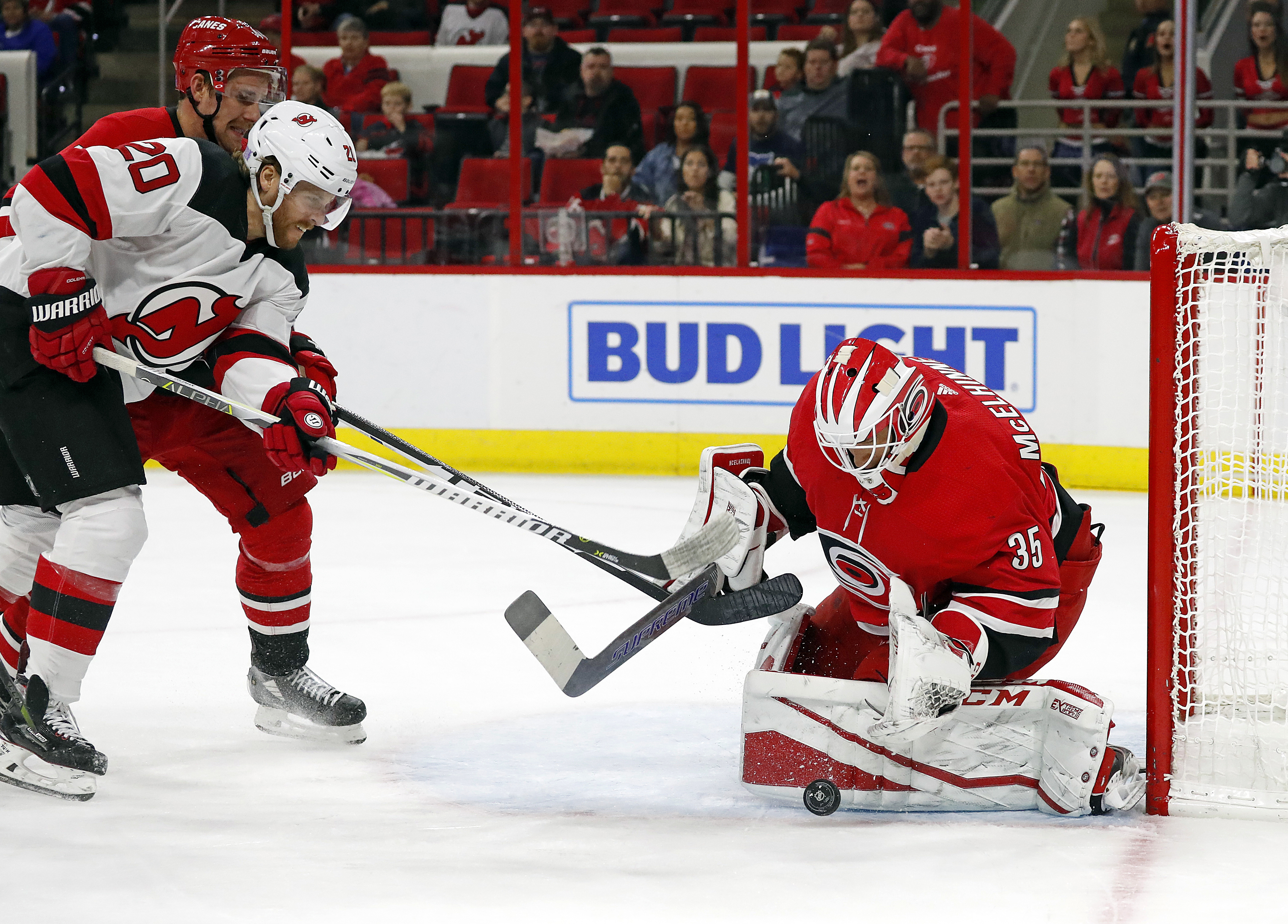 Hurricanes score twice in opening 30 seconds, top Devils 2-1