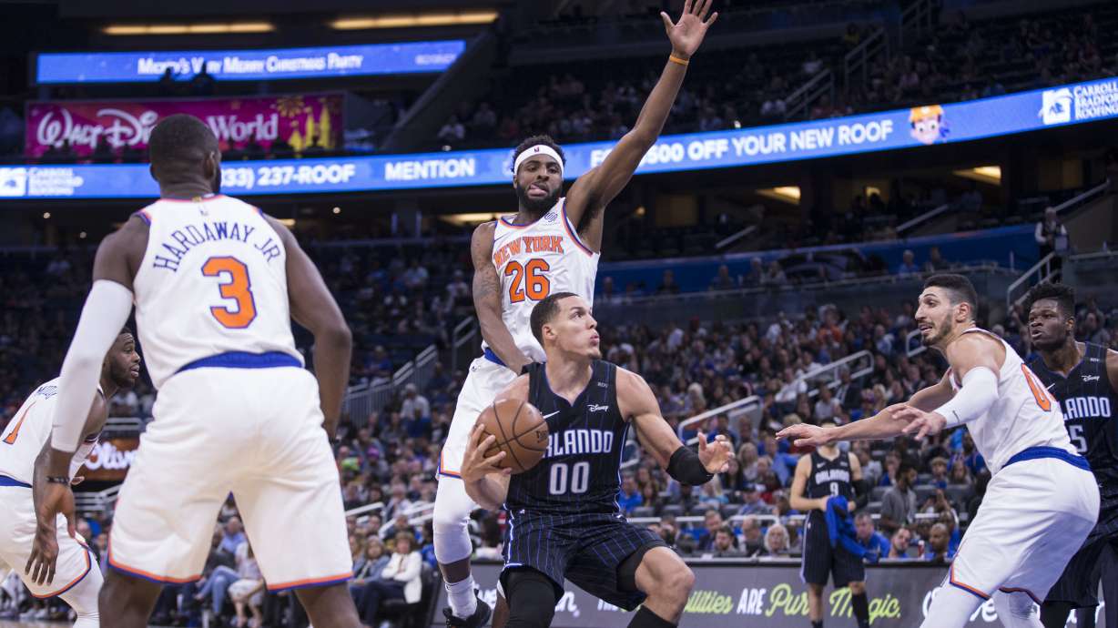 Gordon, Vucevic lead Magic as Knicks lose 5th straight