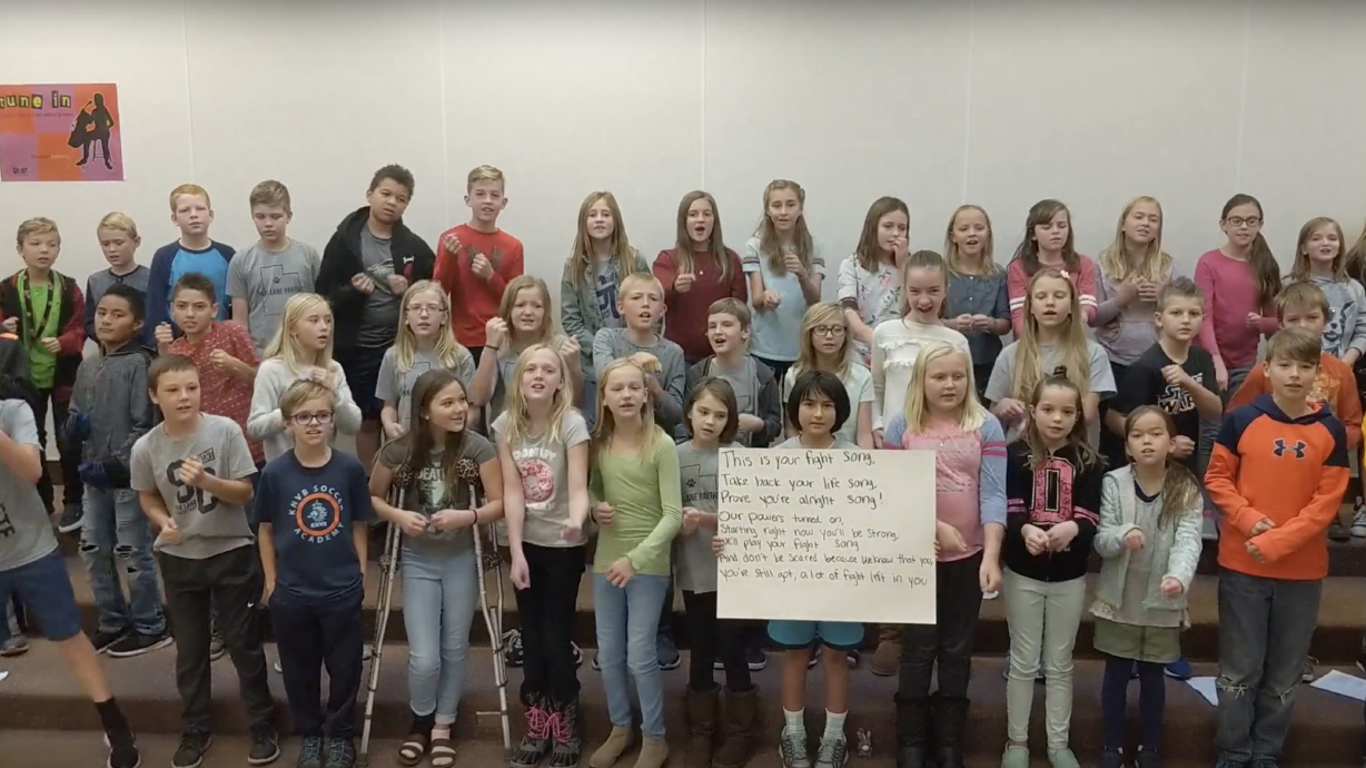 Make Your Week: 5th-graders sing 'Fight Song' for classmate with cancer