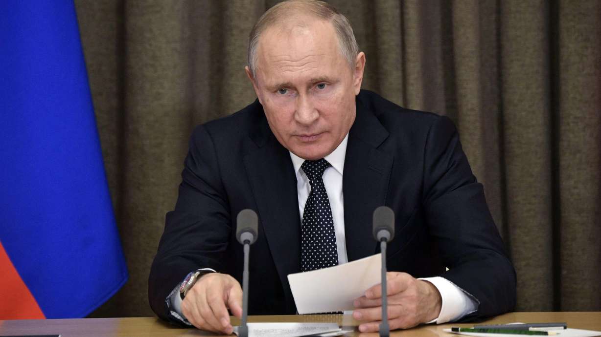 Russian lawmakers ask Kremlin to review nuclear doctrine