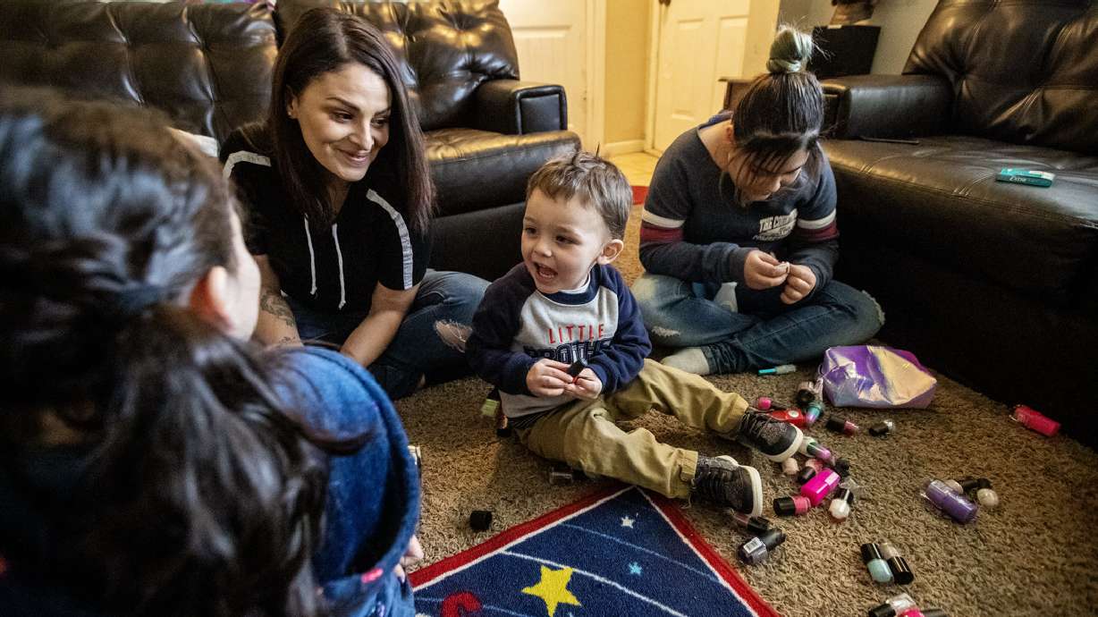 Utah mom sober for Thanksgiving, together with her children for the first time in 5 years
