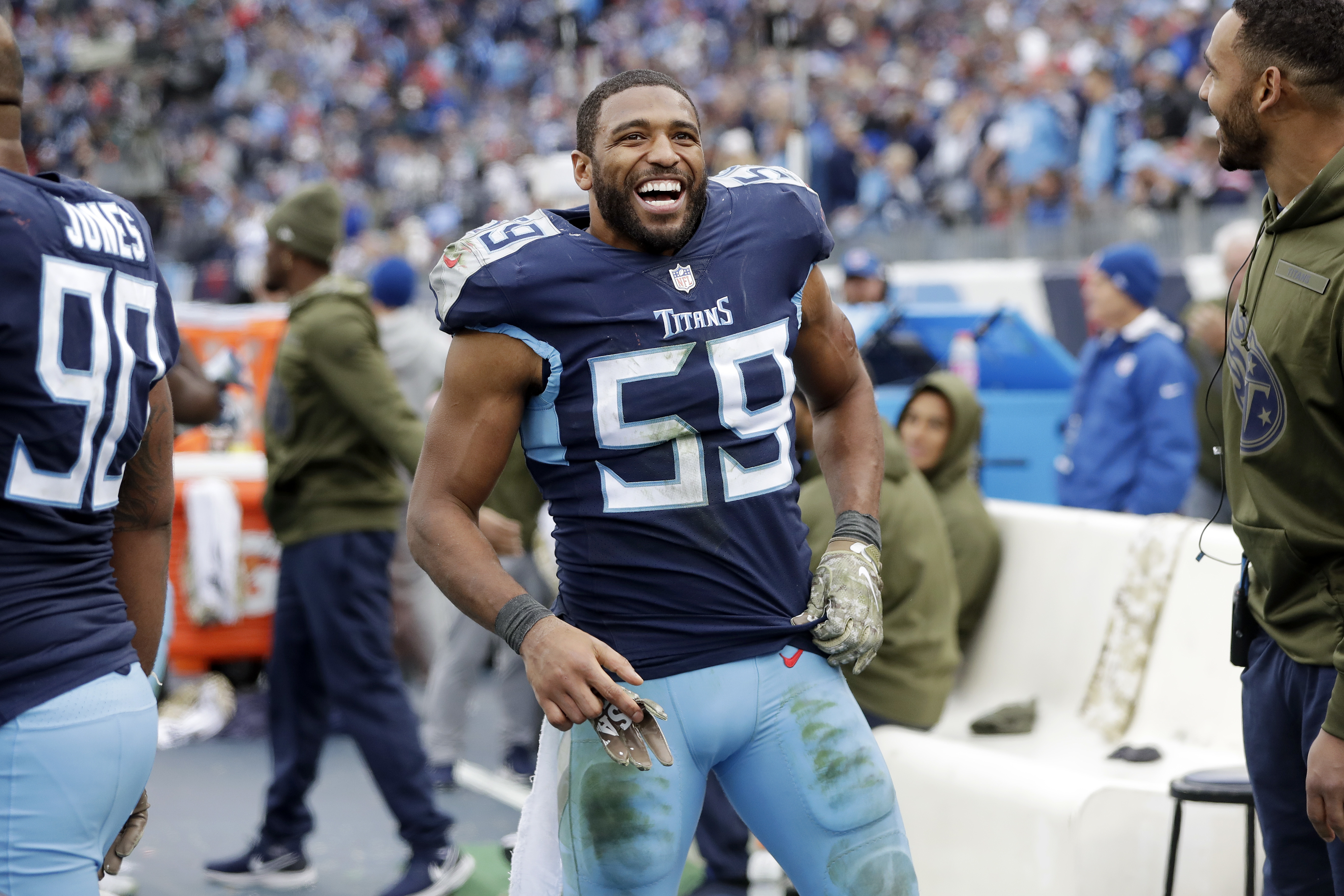 Woodyard leading Titans in tackles in his 11th NFL season