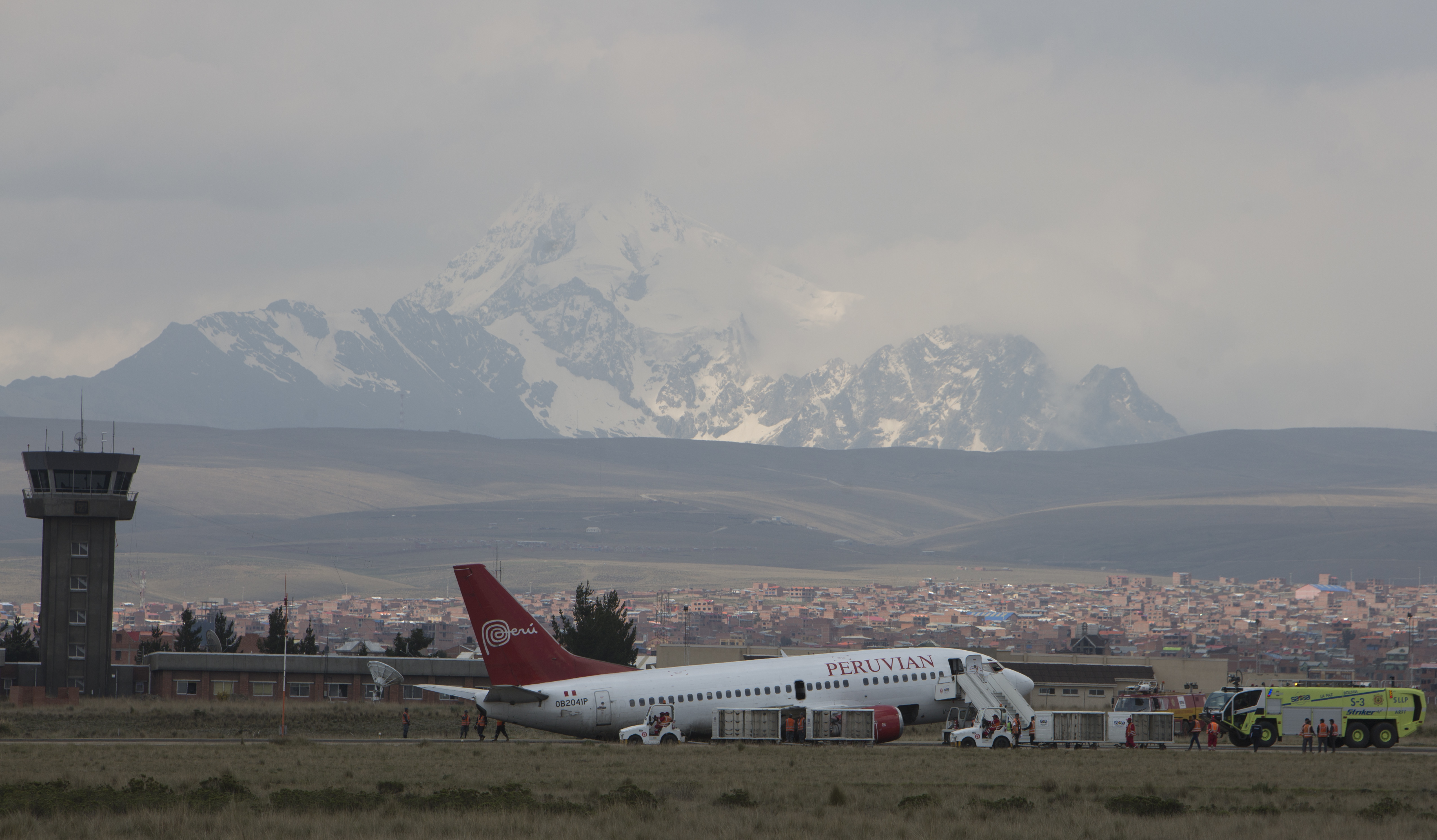 Landing gear collapse as plane lands in Bolivia; none hurt