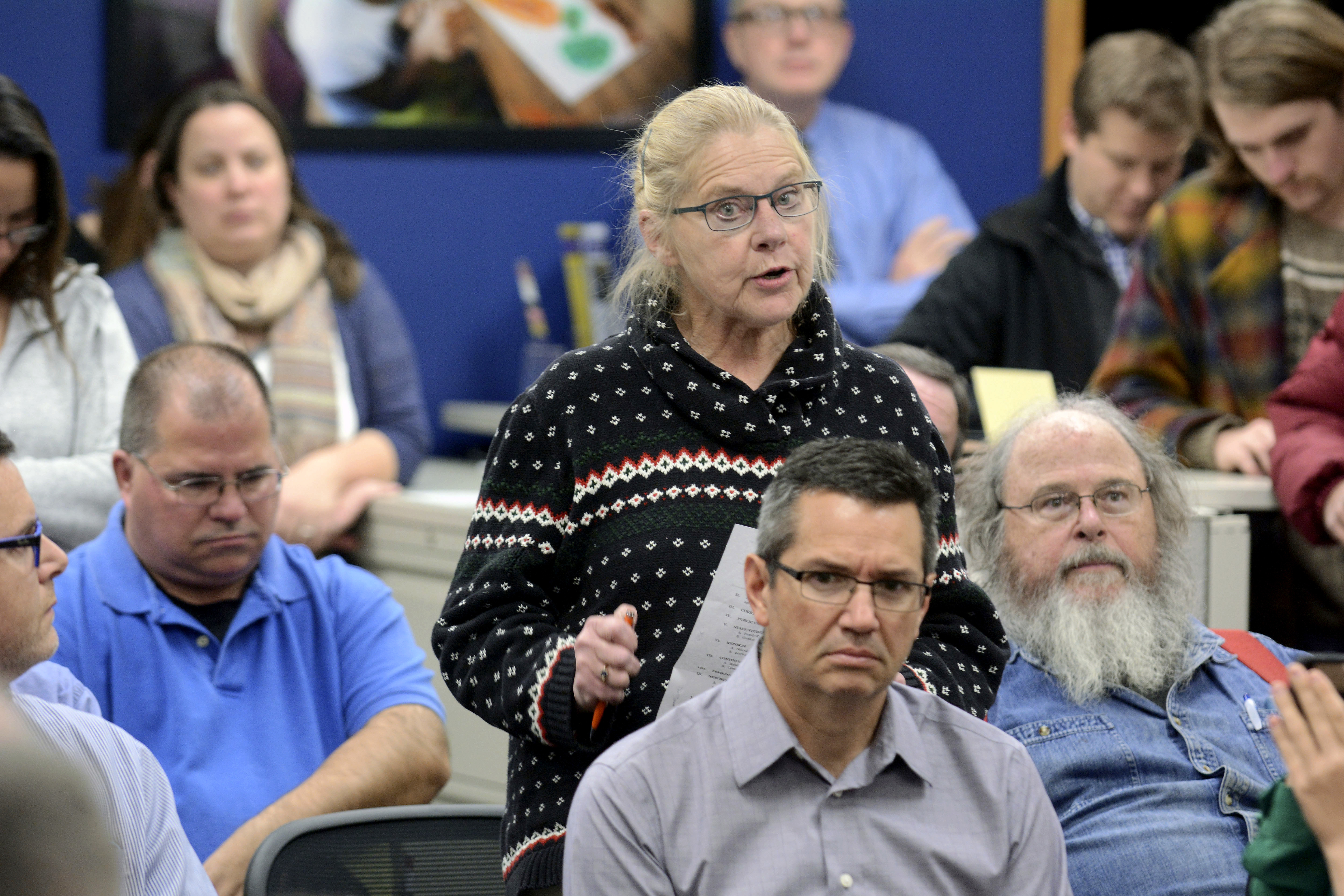 School district: Free-speech protects those in viral photo