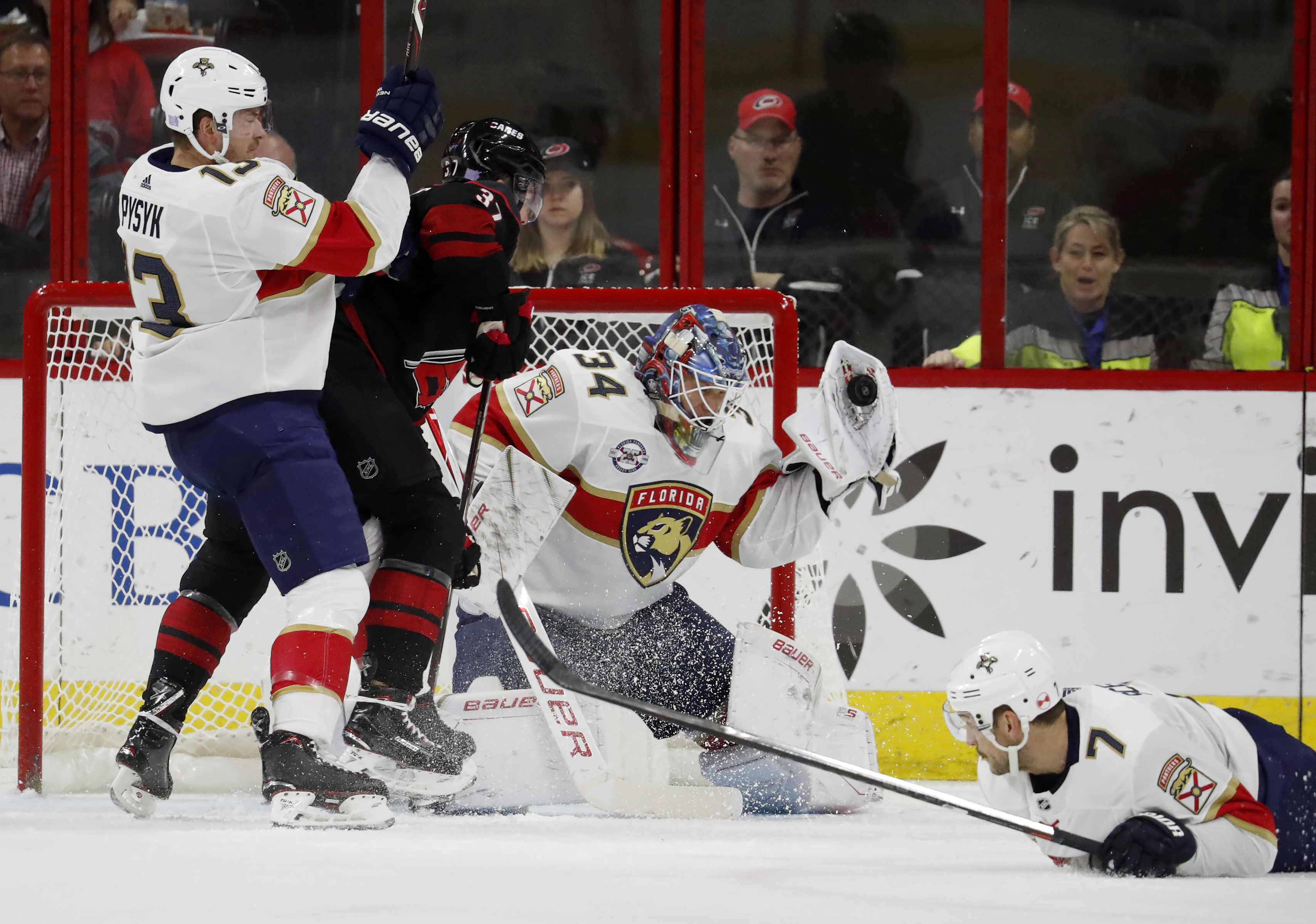 Martinook's hat trick leads Hurricanes past Panthers 4-1