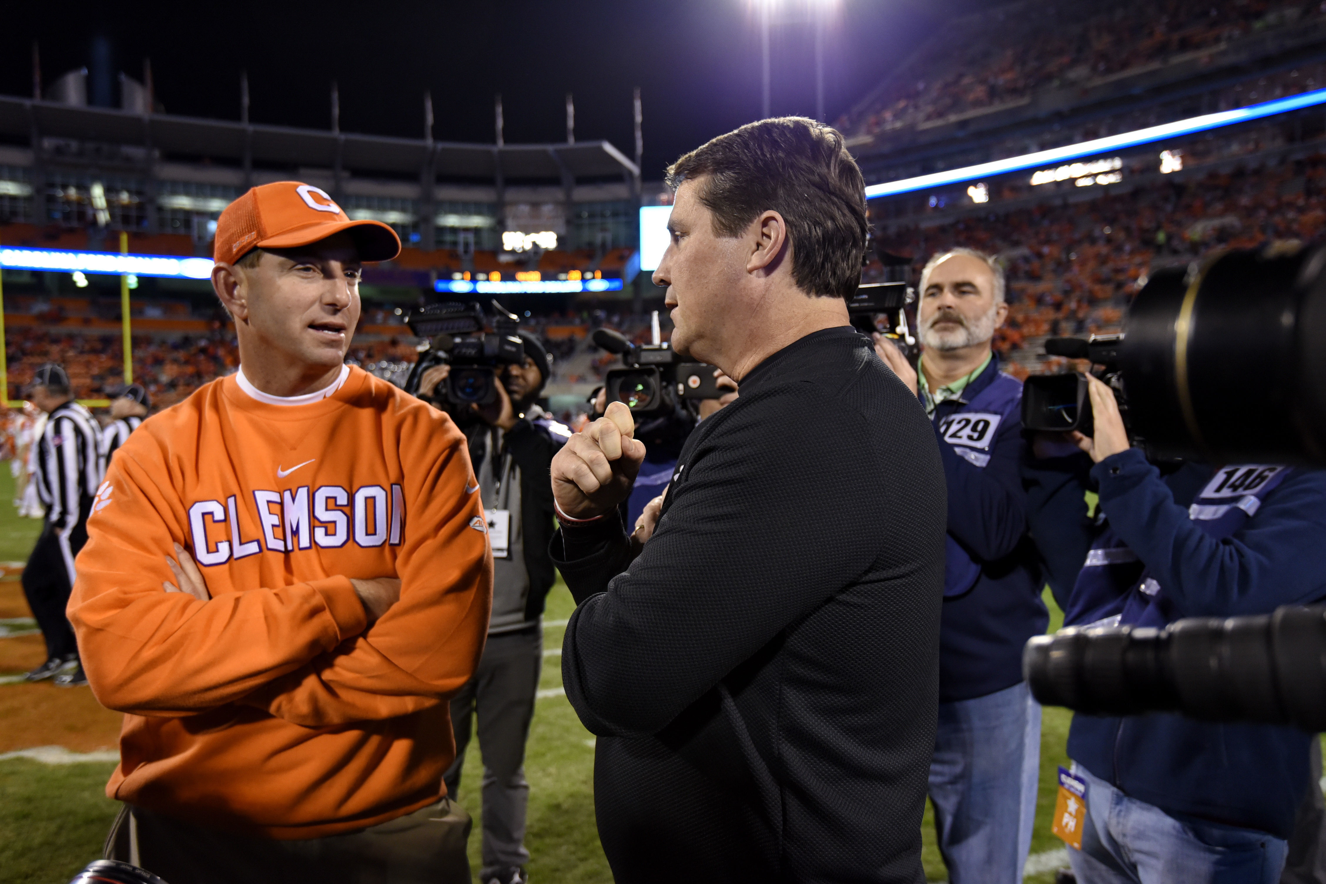 Clemson's Swinney miffed by critics after South Carolina win