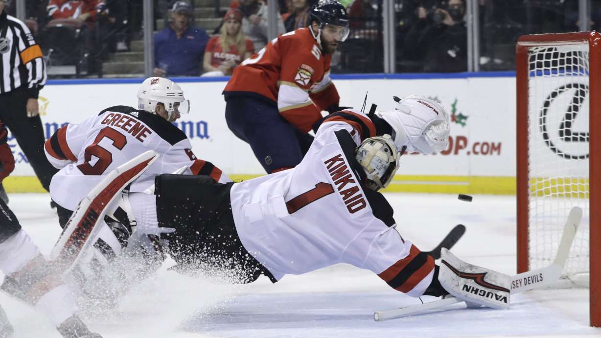 Hoffman scores in overtime, Panthers rally past Devils 4-3