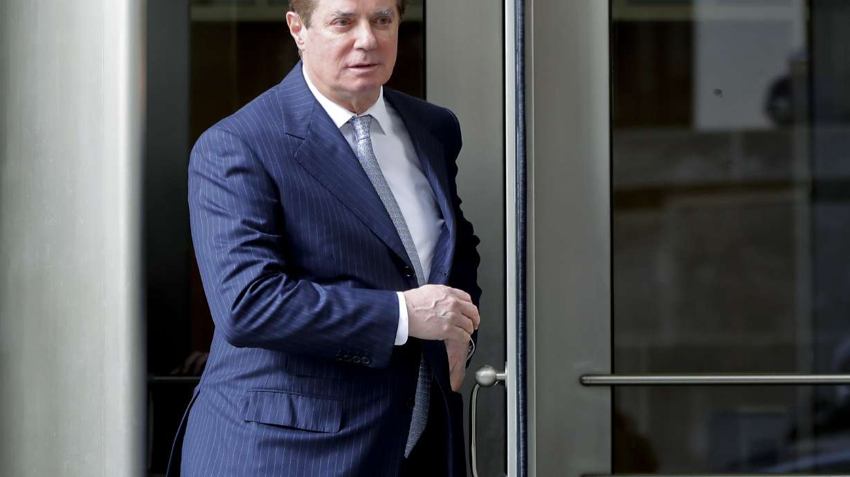 New developments put Manafort back in Russia probe spotlight