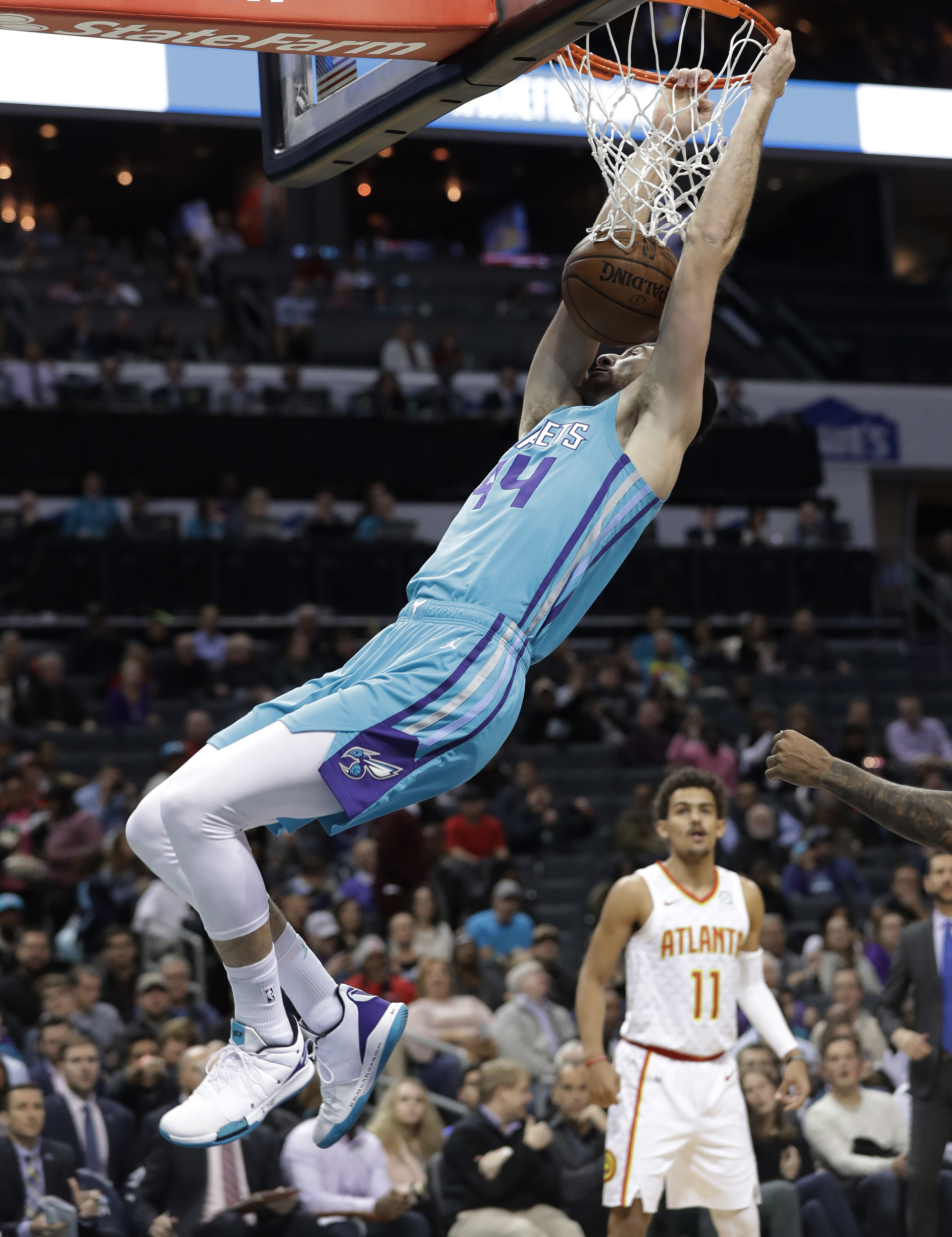 Lamb, Zeller lift Hornets past Hawks 108-94