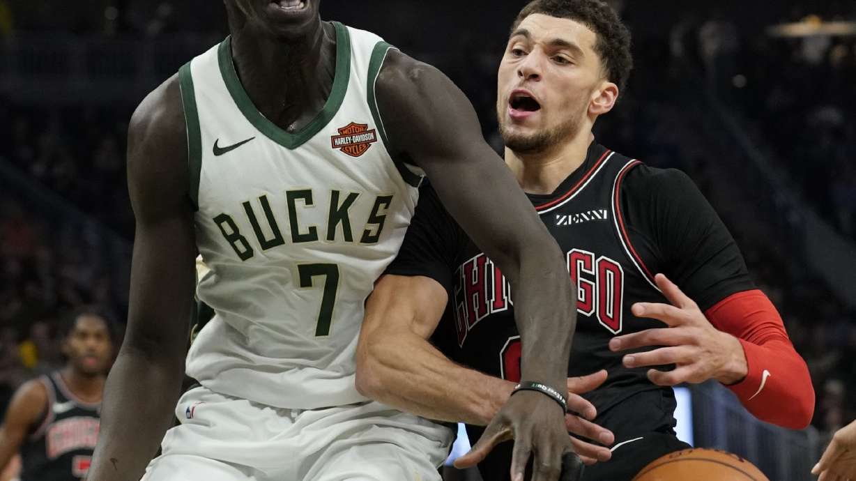 Antetokounmpo scores 36 points, Bucks hold off Bulls 116-113
