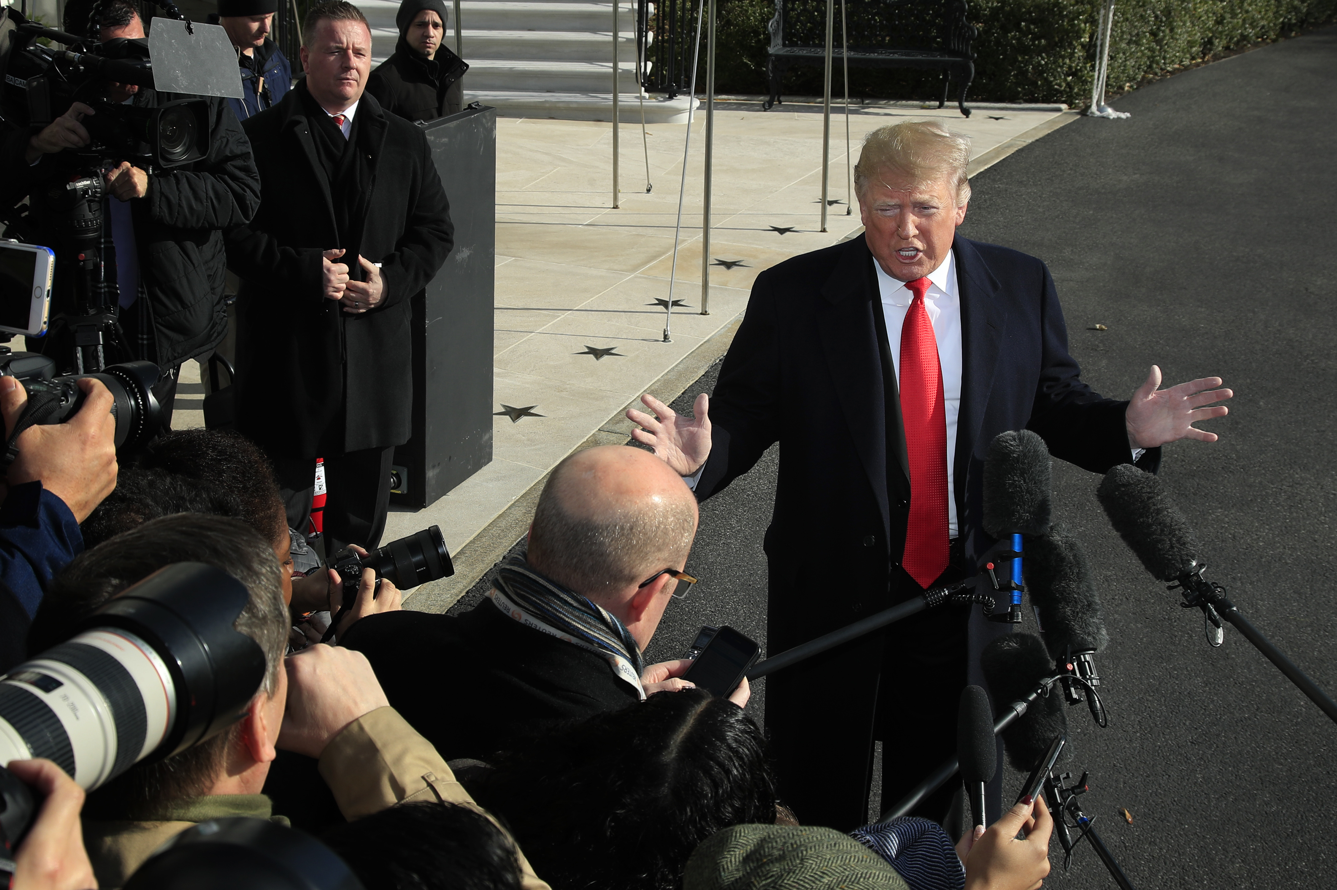 Trump cancels Putin meeting over Russia-Ukraine sea dispute