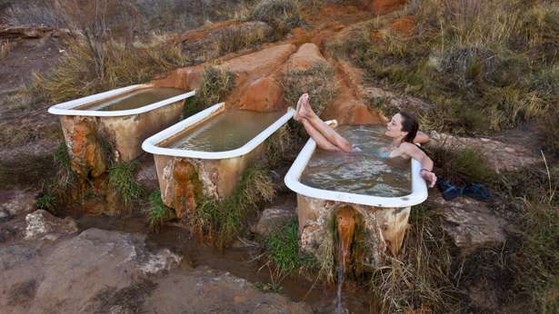 4 Utah hot springs to fall into in this cold weather