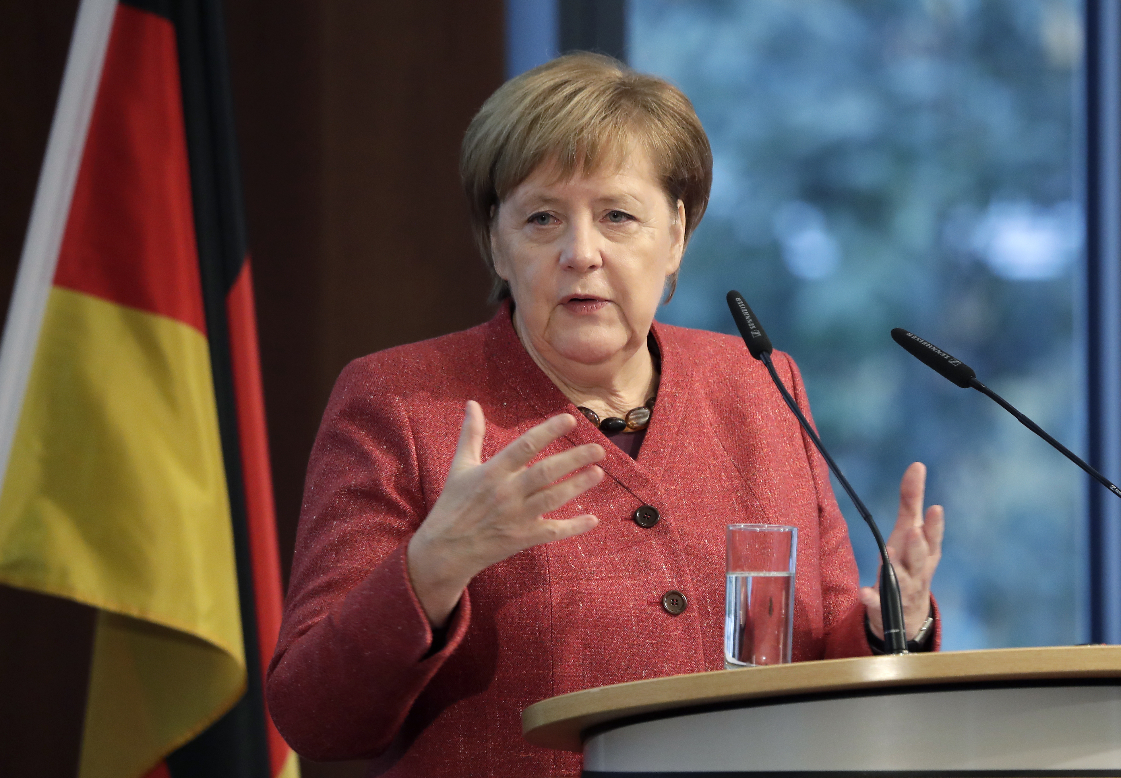 German leader Merkel on her way to G20 after plane problem