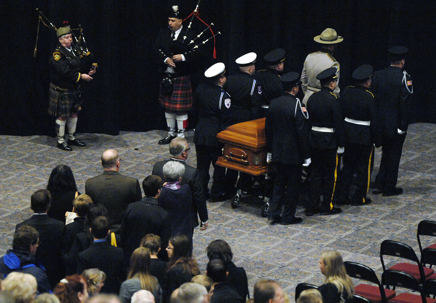 Crashed North Dakota air ambulance didn't send distress call