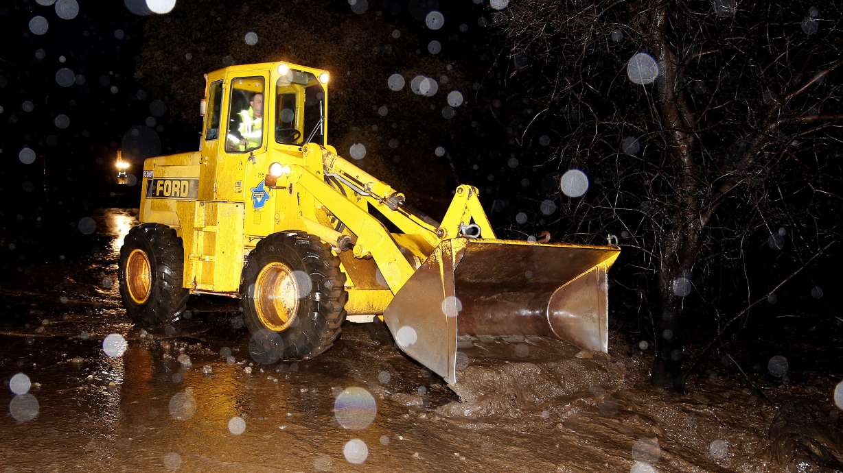 The Latest: Storm evacuation ends in Southern California
