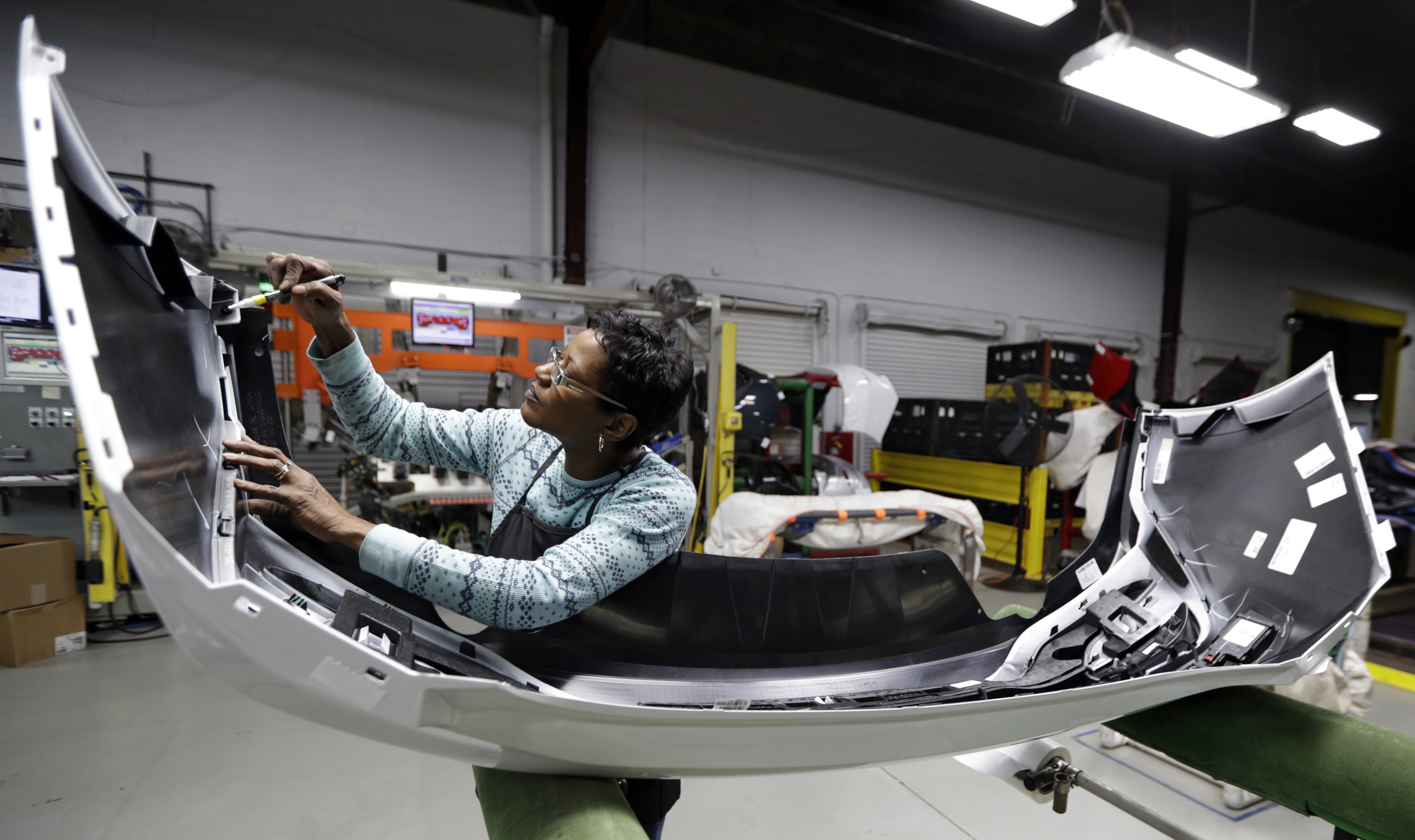 In GM country, workers aren't abandoning Trump - so far