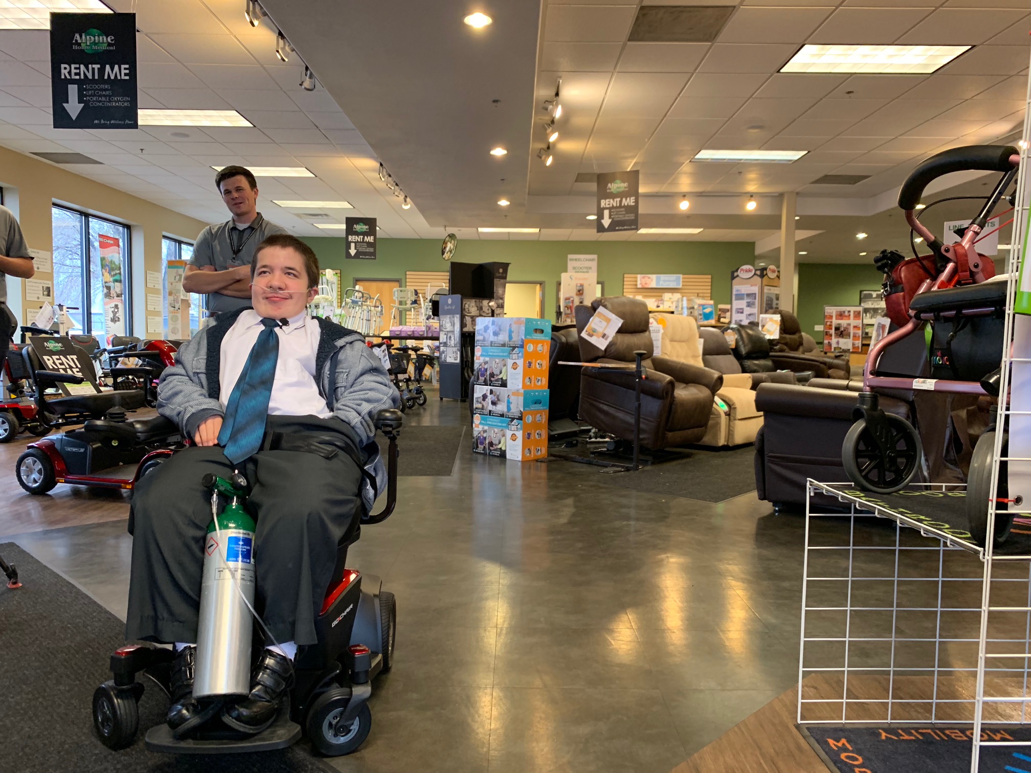 Medical company donates new wheels after teen's wheelchair stolen in